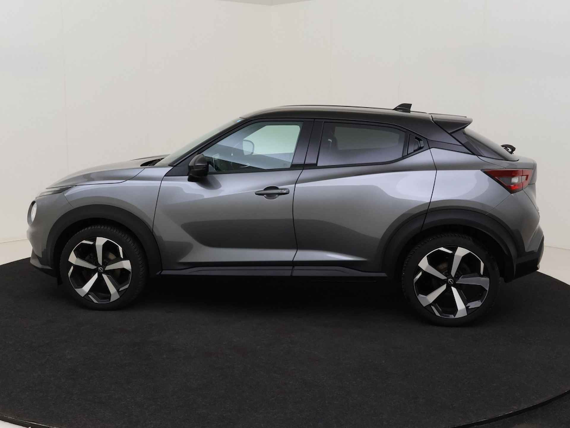 Nissan Juke 1.0 DIG-T Tekna | Automaat | Two Tone - 2/30