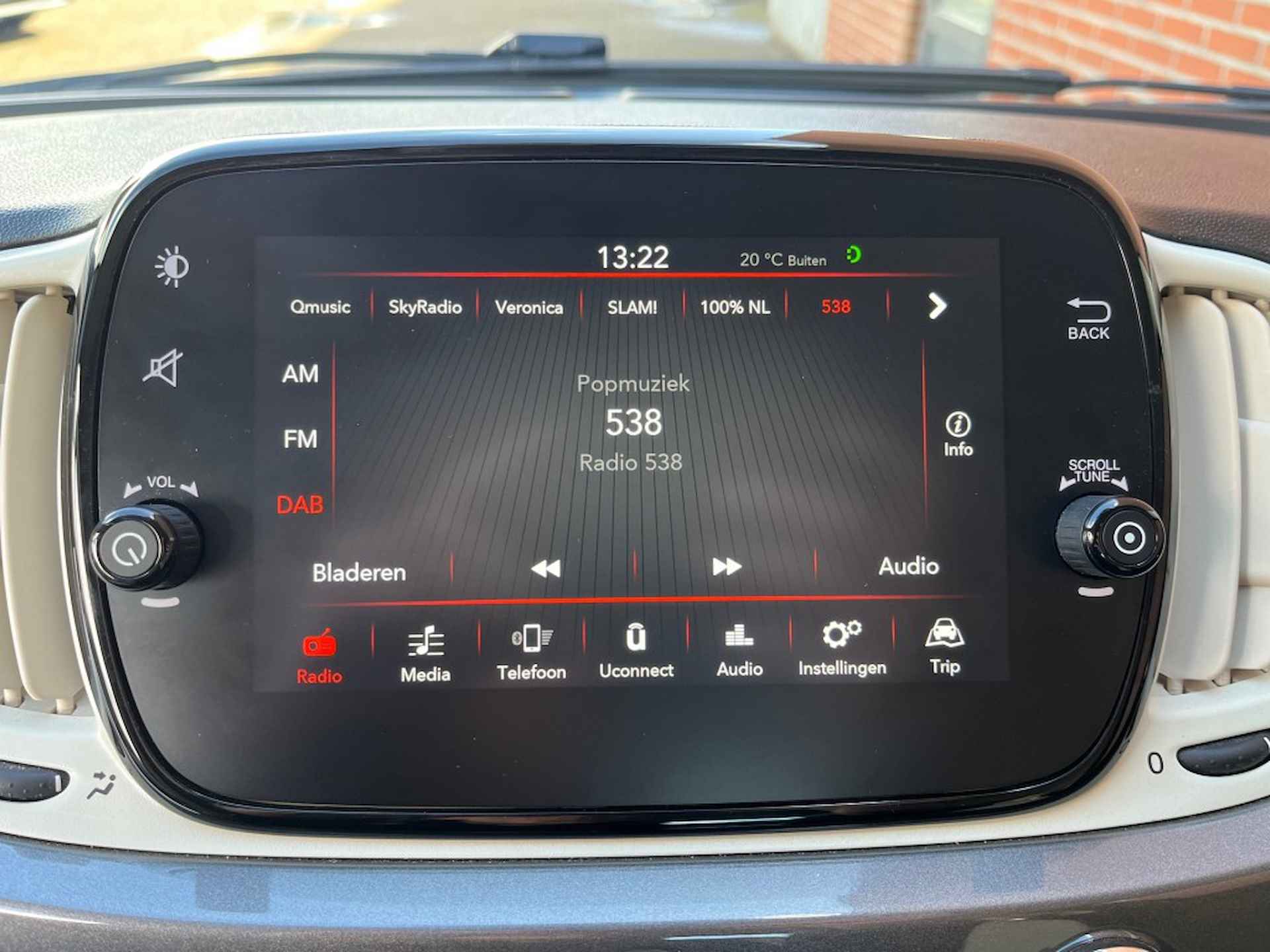 FIAT 500 1.0 HYBRID LOUNGE CARPLAY CRUISE DAB LMV - 8/25