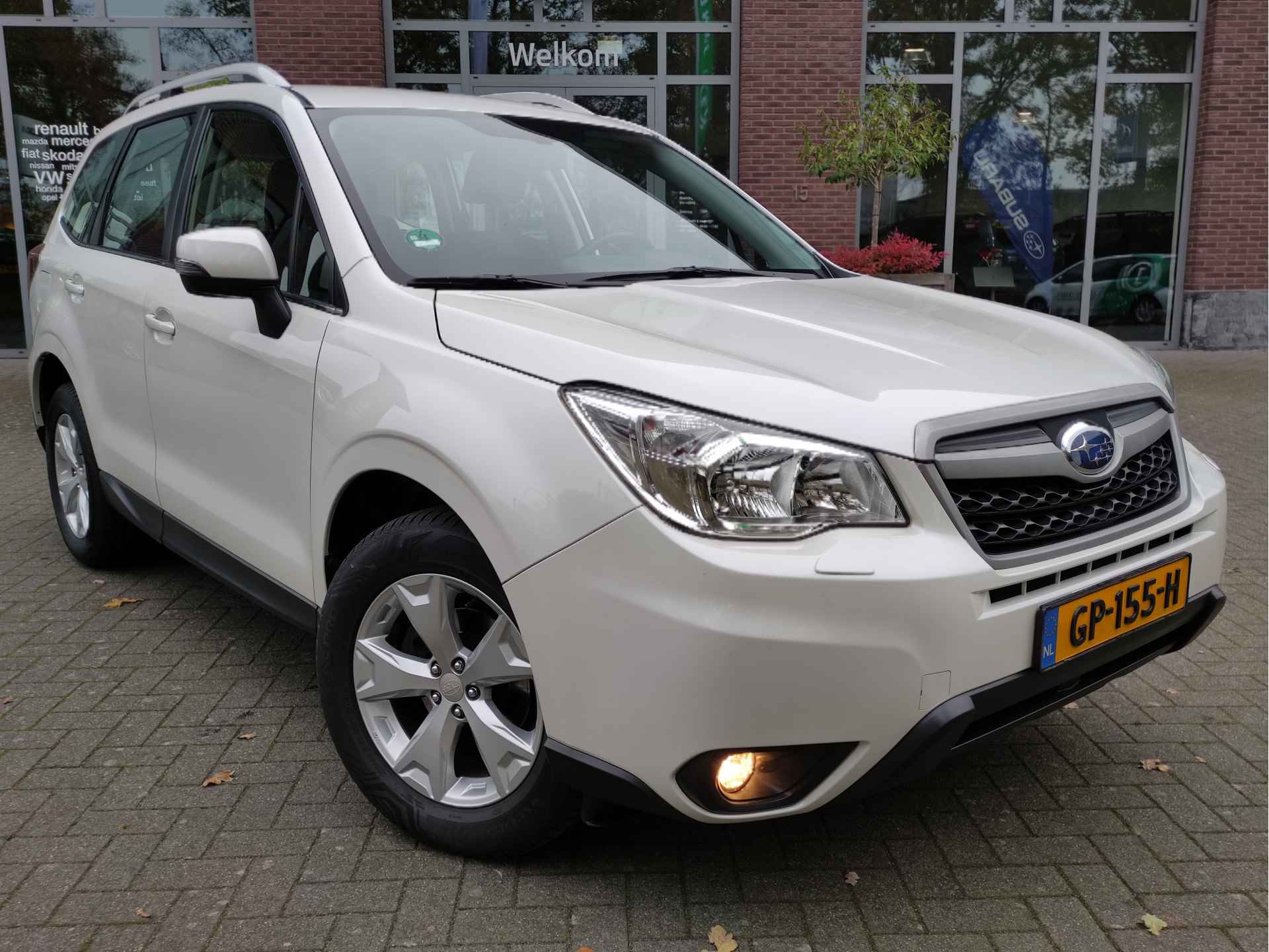 Subaru Forester 2.0 Luxury Trekhaak - Navigatie - Achteruitrijcamera - Stoelverwarming - 10/30