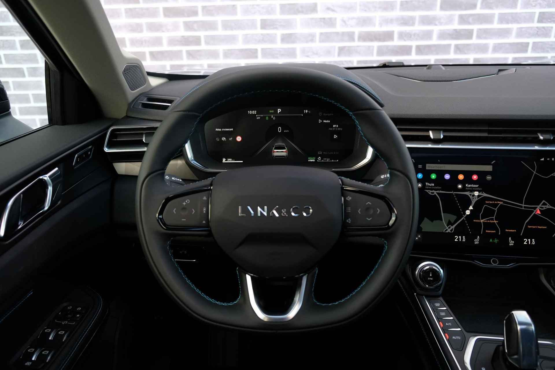 Lynk & Co 01 1.5 | Plug-In Hybride | Camera | Adaptive Cruise | DAB | Panoramadak | Apple Carplay/Android Auto | - 23/32