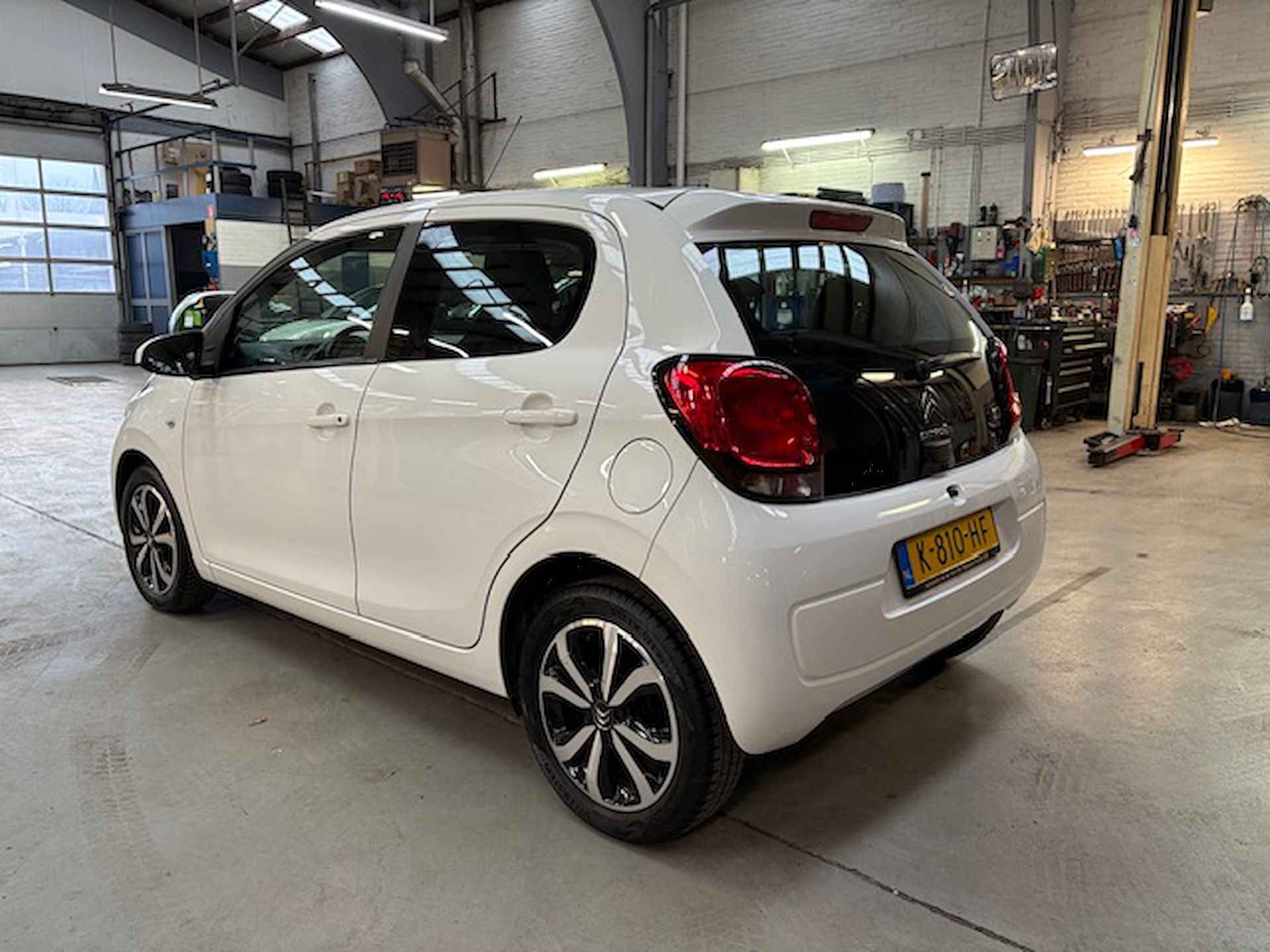 CITROEN C1 1.0 VTi 72PK 5D Shine | Navigatie | Camera | Airco | Apple carplay / Android auto | Lm velgen | All season banden | NAP | Rijklaar prijs! - 5/19