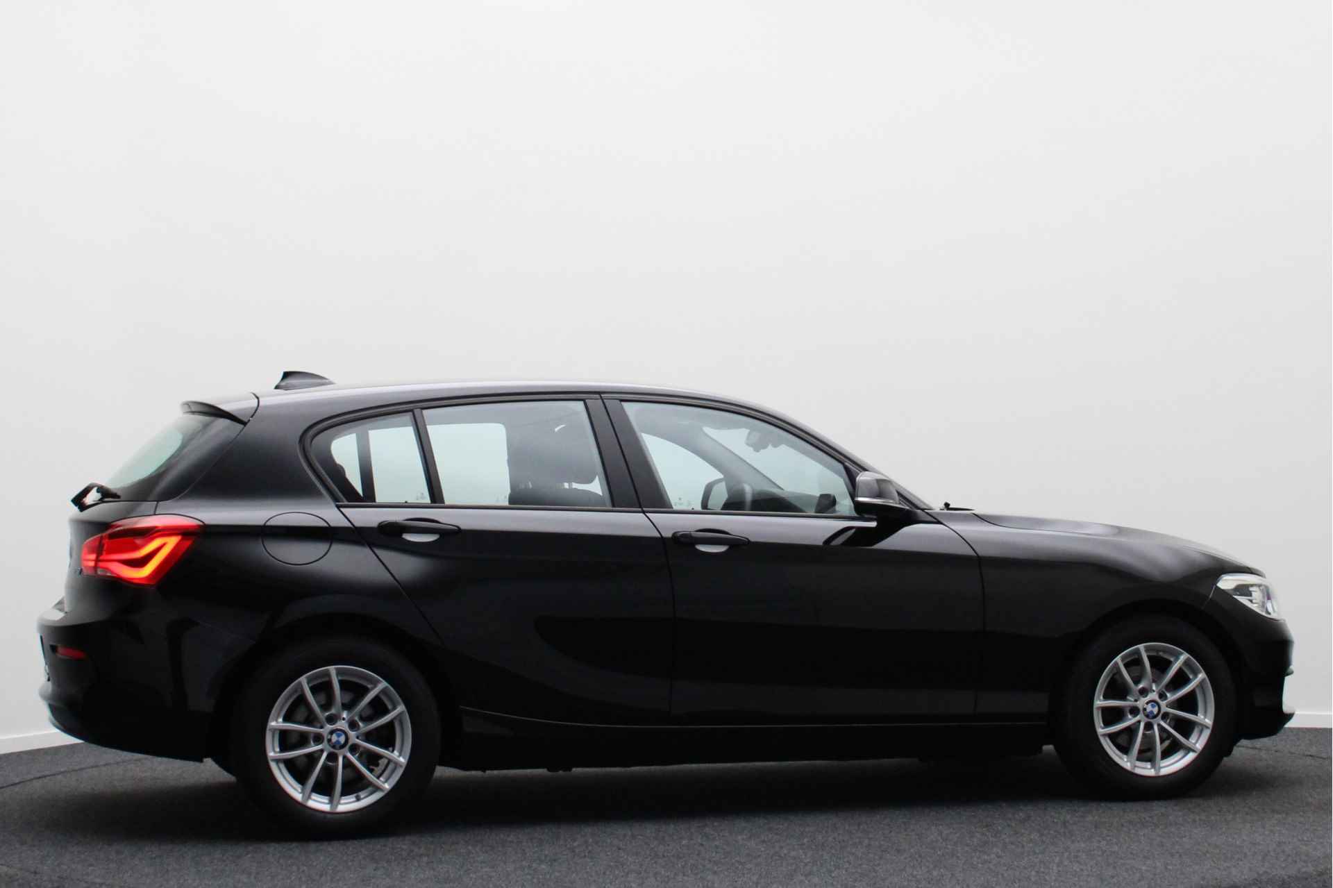 BMW 1-serie 116i Corporate Lease Executive LED, Climate, Cruise, Apple CarPlay, PDC, Stoelverwarming, Start/Stop - 9/41