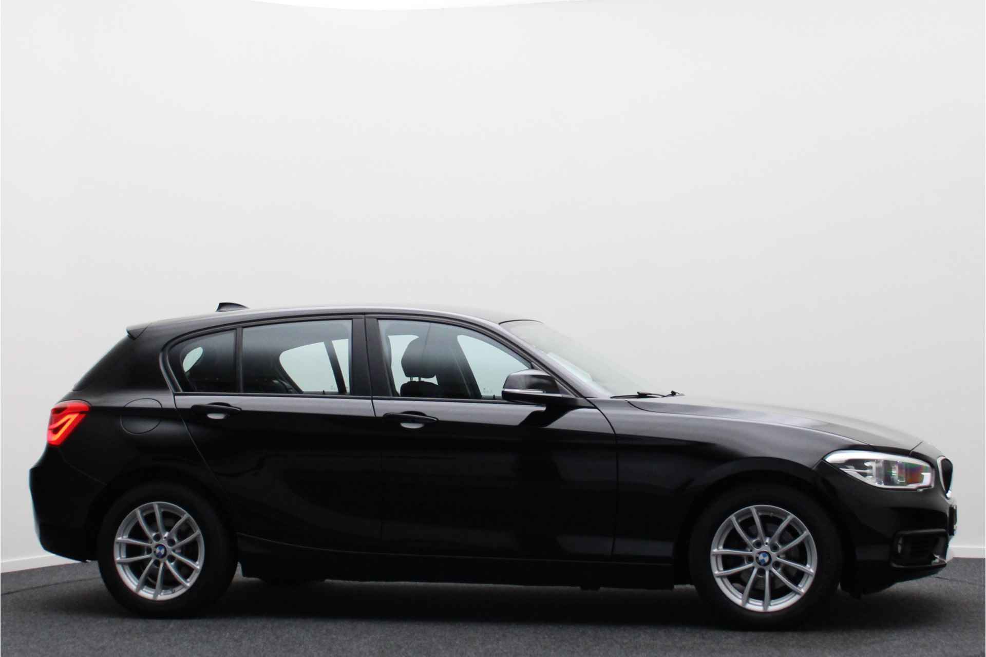 BMW 1-serie 116i Corporate Lease Executive LED, Climate, Cruise, Apple CarPlay, PDC, Stoelverwarming, Start/Stop - 19/41