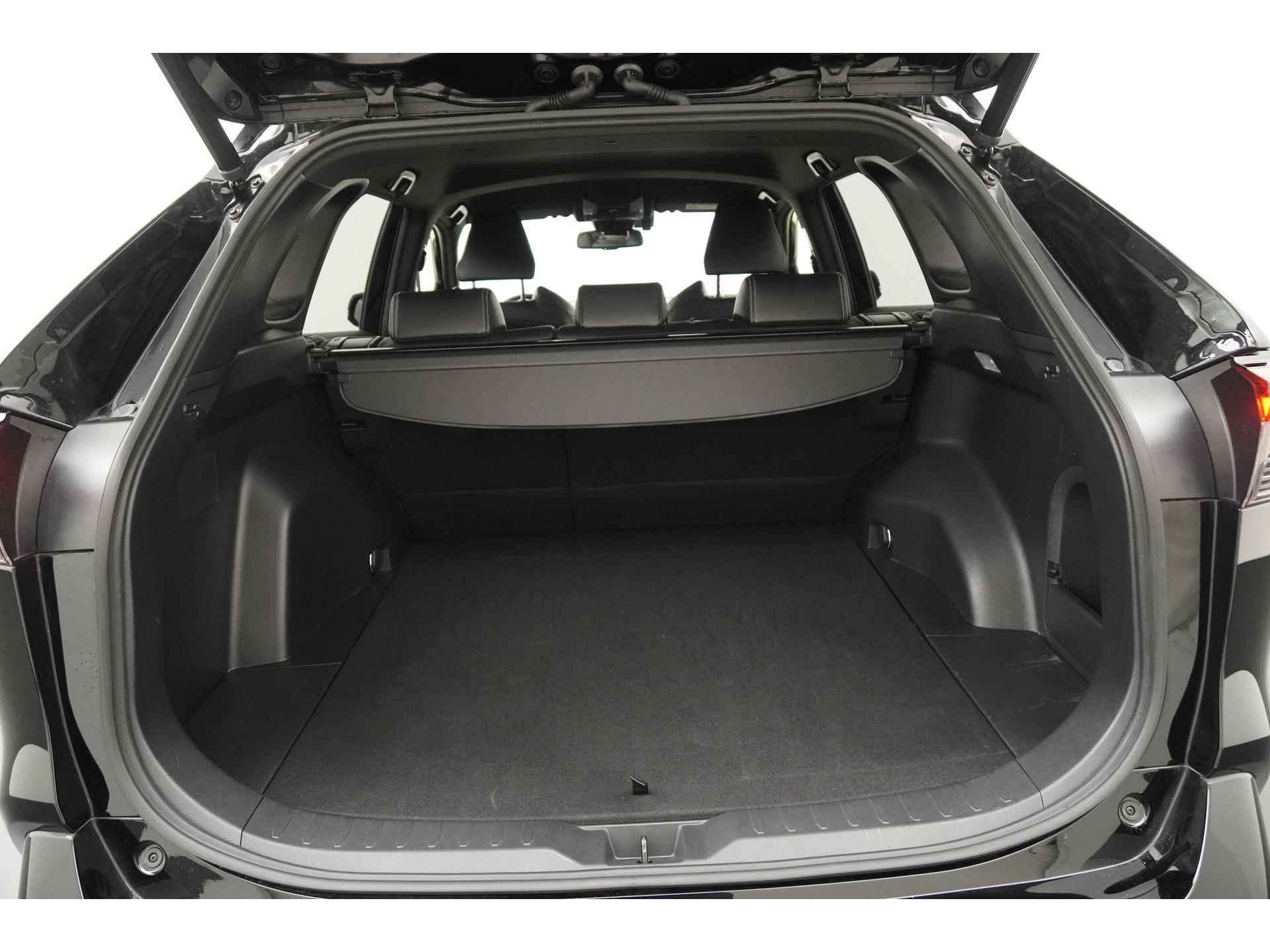 Toyota RAV4 2.5 Hybrid AWD Black Edition | 360 Camera | Elek stoelbed | Blind spot | Elek klep |  Zondag Open! - 26/45