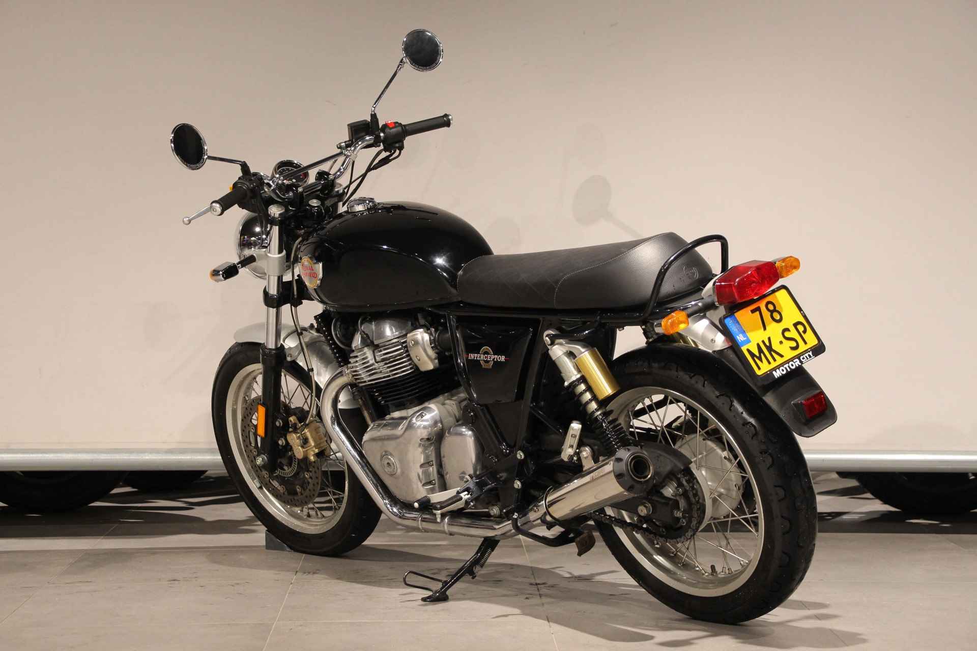 Royal-Enfield INTERCEPTOR 650 - 6/14