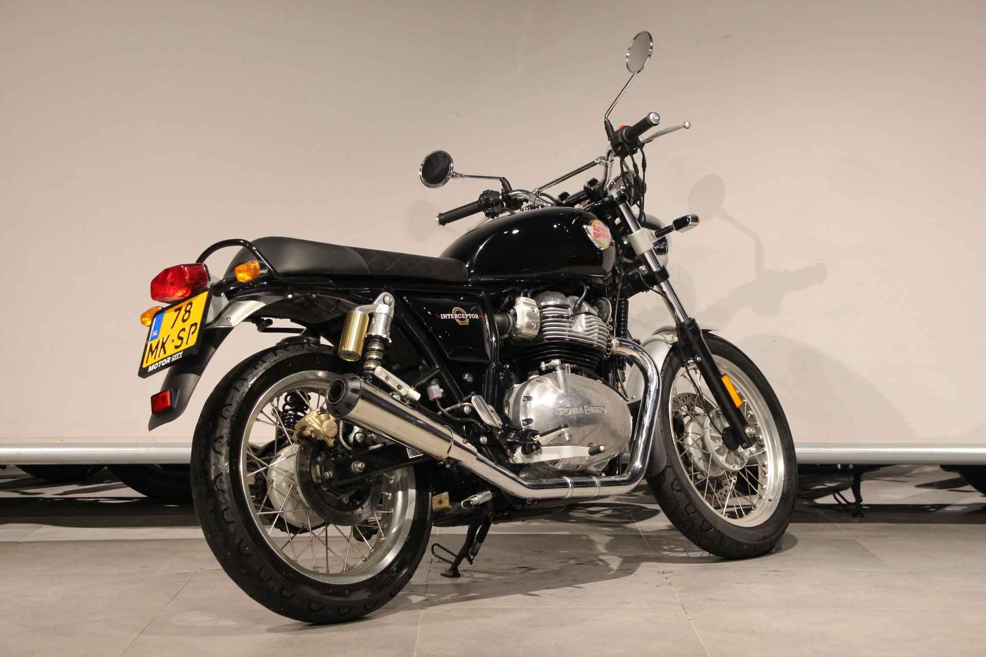 Royal-Enfield INTERCEPTOR 650 - 8/14