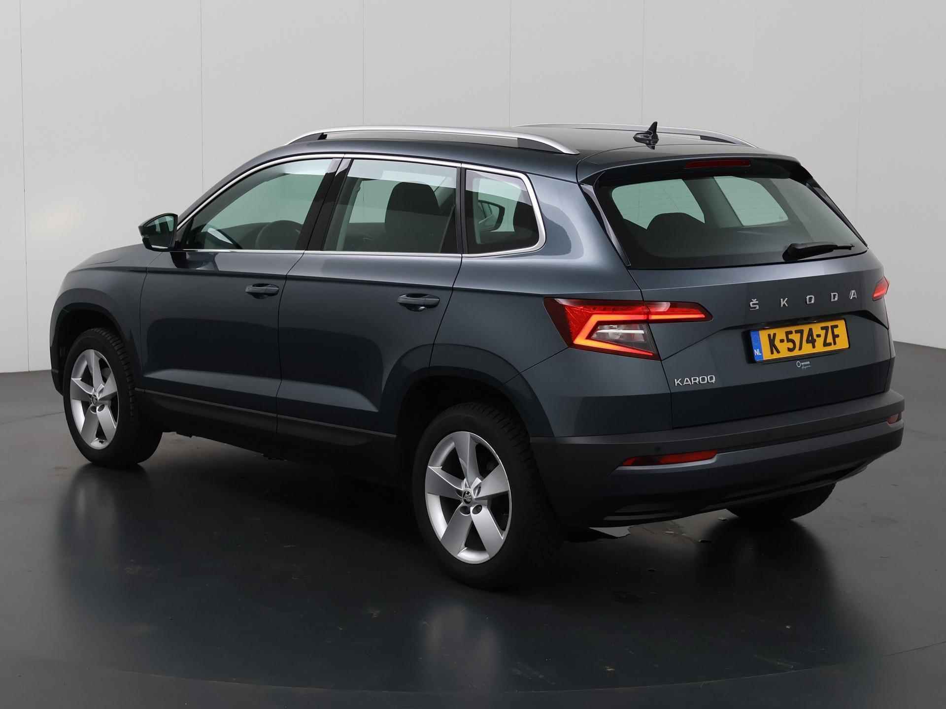 Skoda Karoq 1.5 TSI ACT Sportline | Trekhaak | Sportstoelen | Navigatie | Parkeercamera | Climate Control | Cruise Control Adaptief | - 23/41