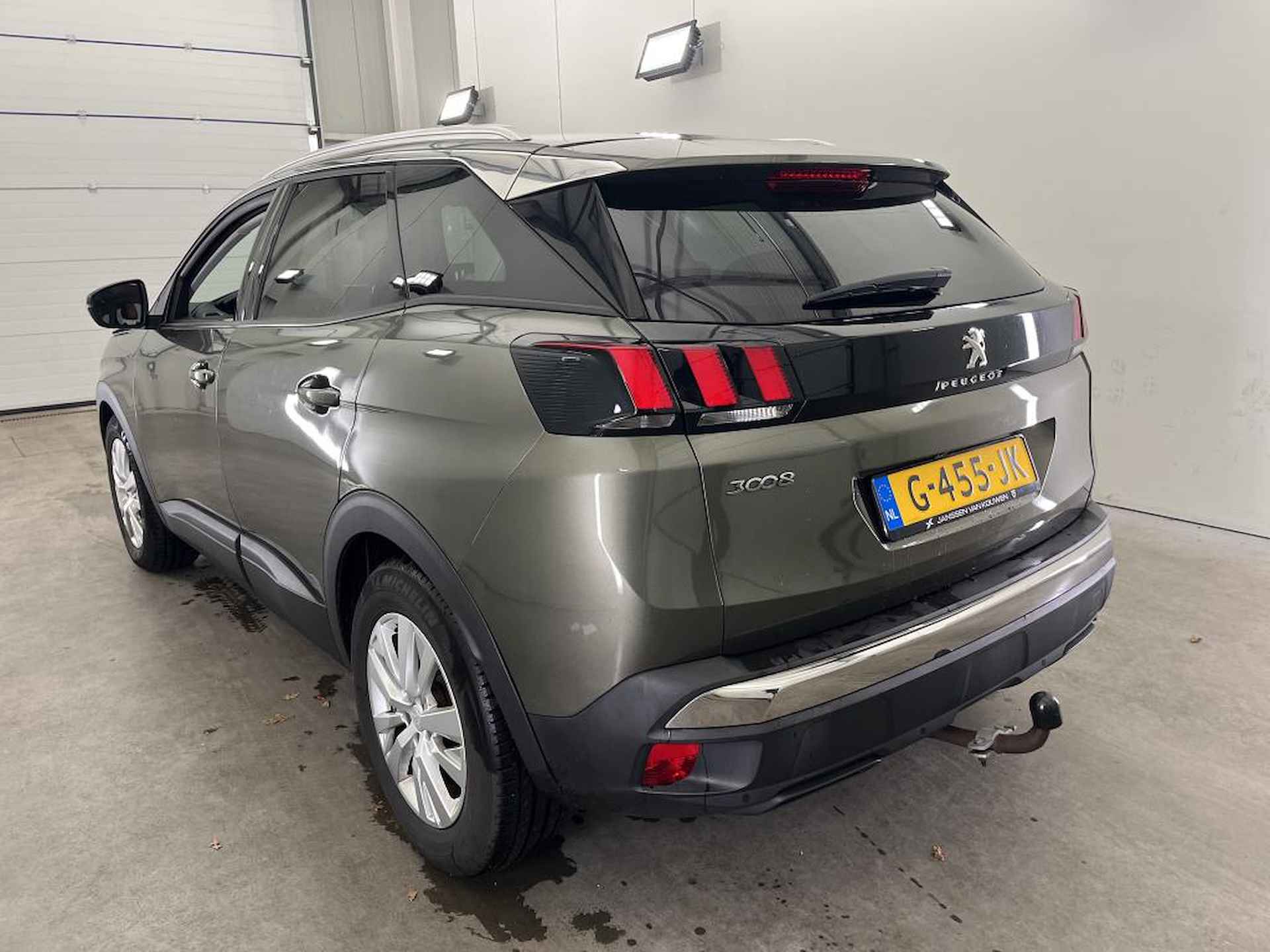 Peugeot 3008 1.2 PureTech Blue Lease Executive NL AUTO | LEDER | CAMERA | TREKHAAK | - 10/16