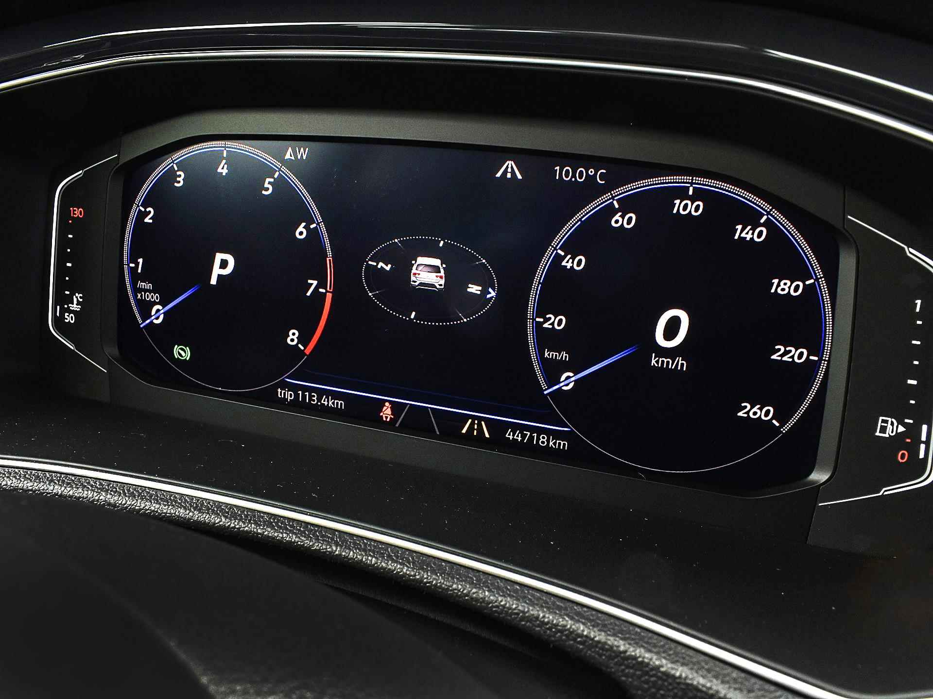 Volkswagen T-Roc 2.0 Tsi 190pk DSG 4Motion Sport | ACC | Climatronic | Keyless | Panoramadak | Elek. Achterklep | P-Sensoren | Camera | Navi | App-Connect | 17'' Inch | 12 Maanden BOVAG-Garantie - 15/30