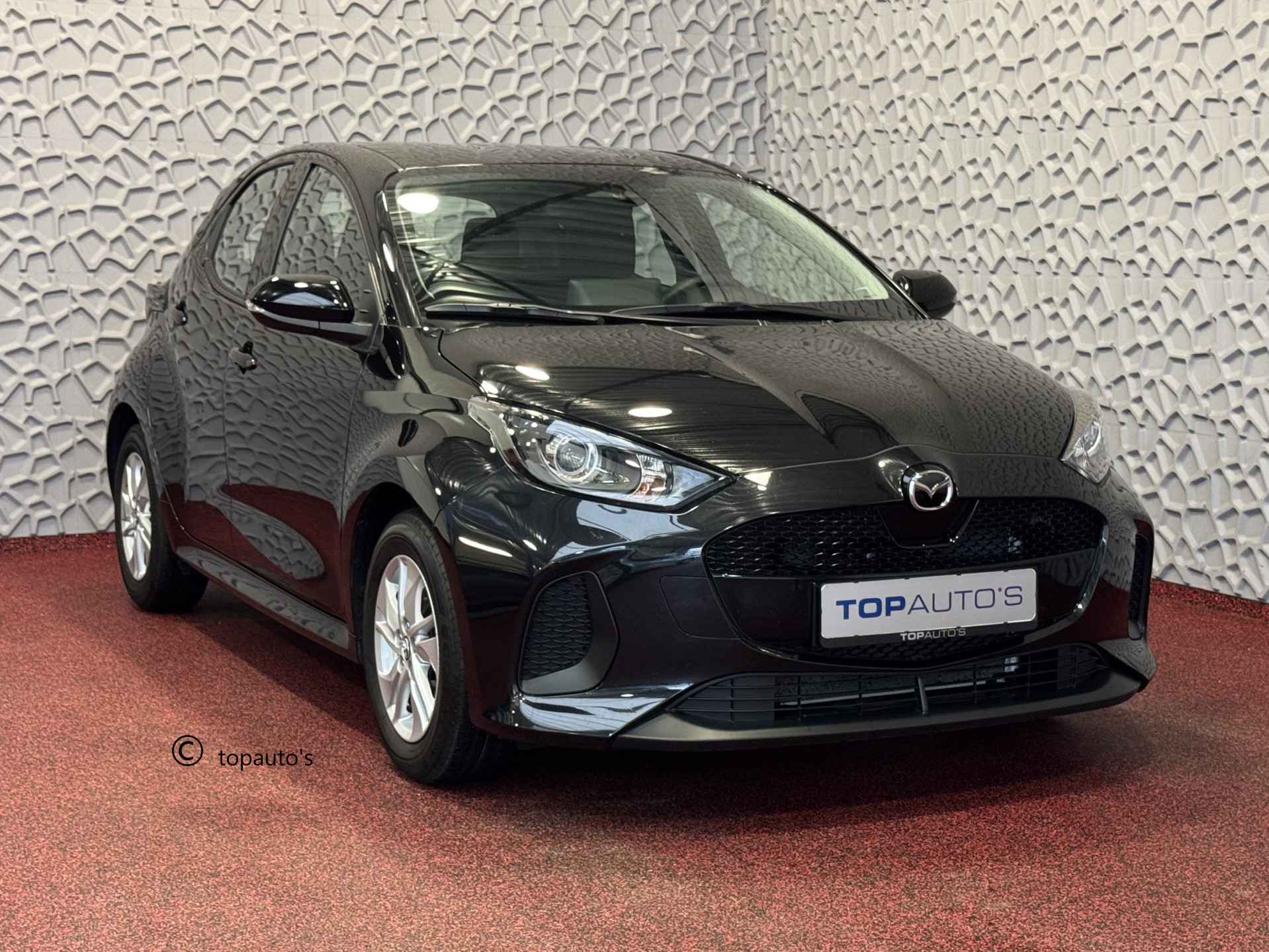 Mazda 2 Hybrid 1.5 CENTRE-LINE CARPLAY NAVI LMV CAMERA ECC ADAP.CRUISE STOELVERW. 06/2024