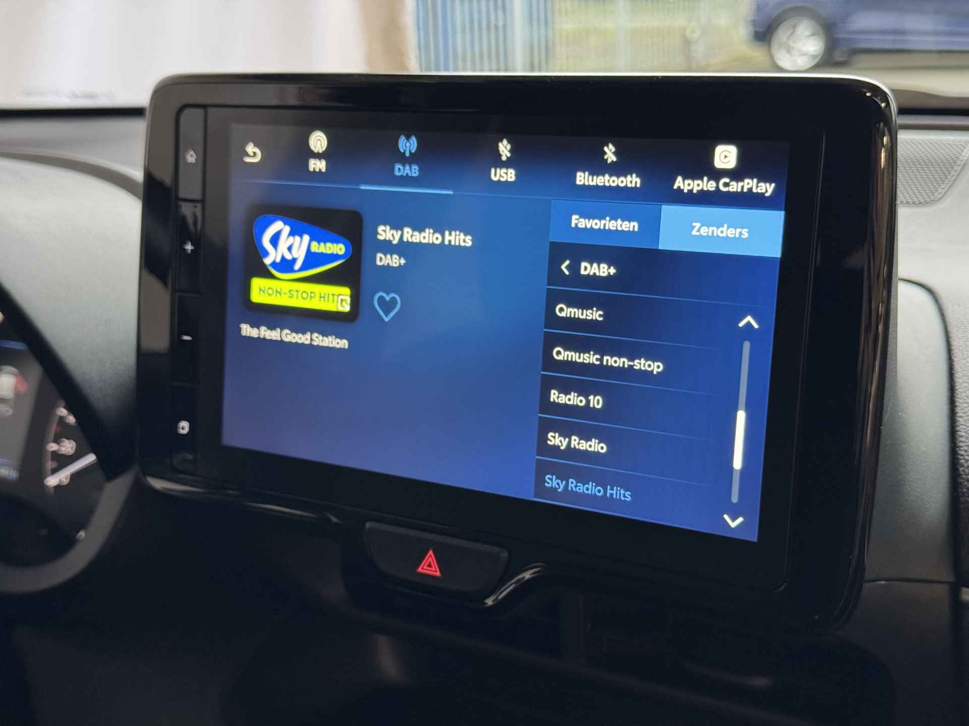 Mazda 2 Hybrid 1.5 CENTRE-LINE CARPLAY NAVI LMV CAMERA ECC ADAP.CRUISE STOELVERW. 06/2024 - 42/73