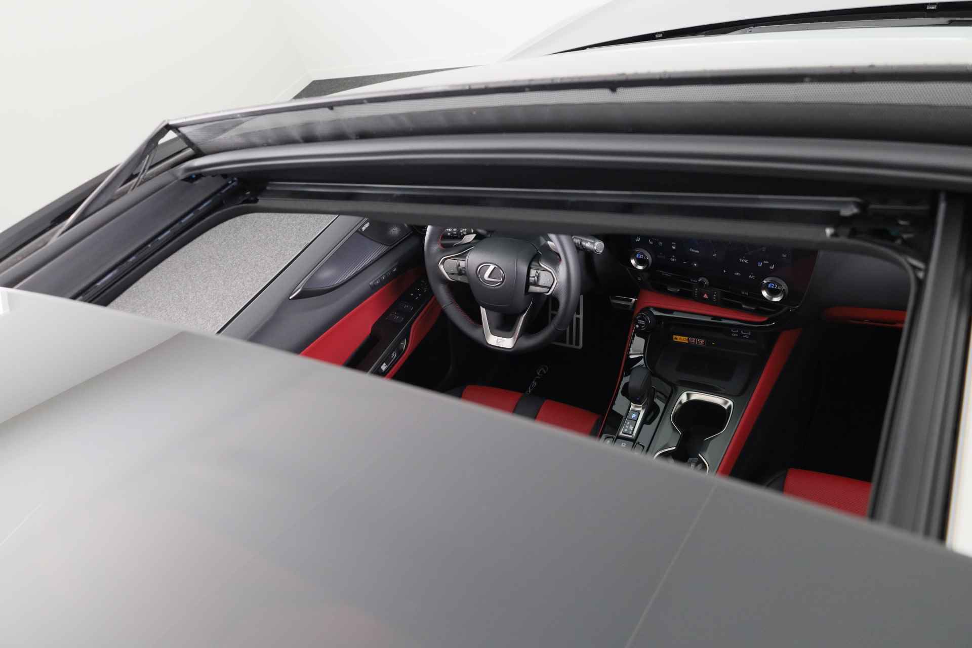 Lexus NX 350h AWD F-Sport President Line *NIEUW* | DIRECT Leverbaar! - 19/44