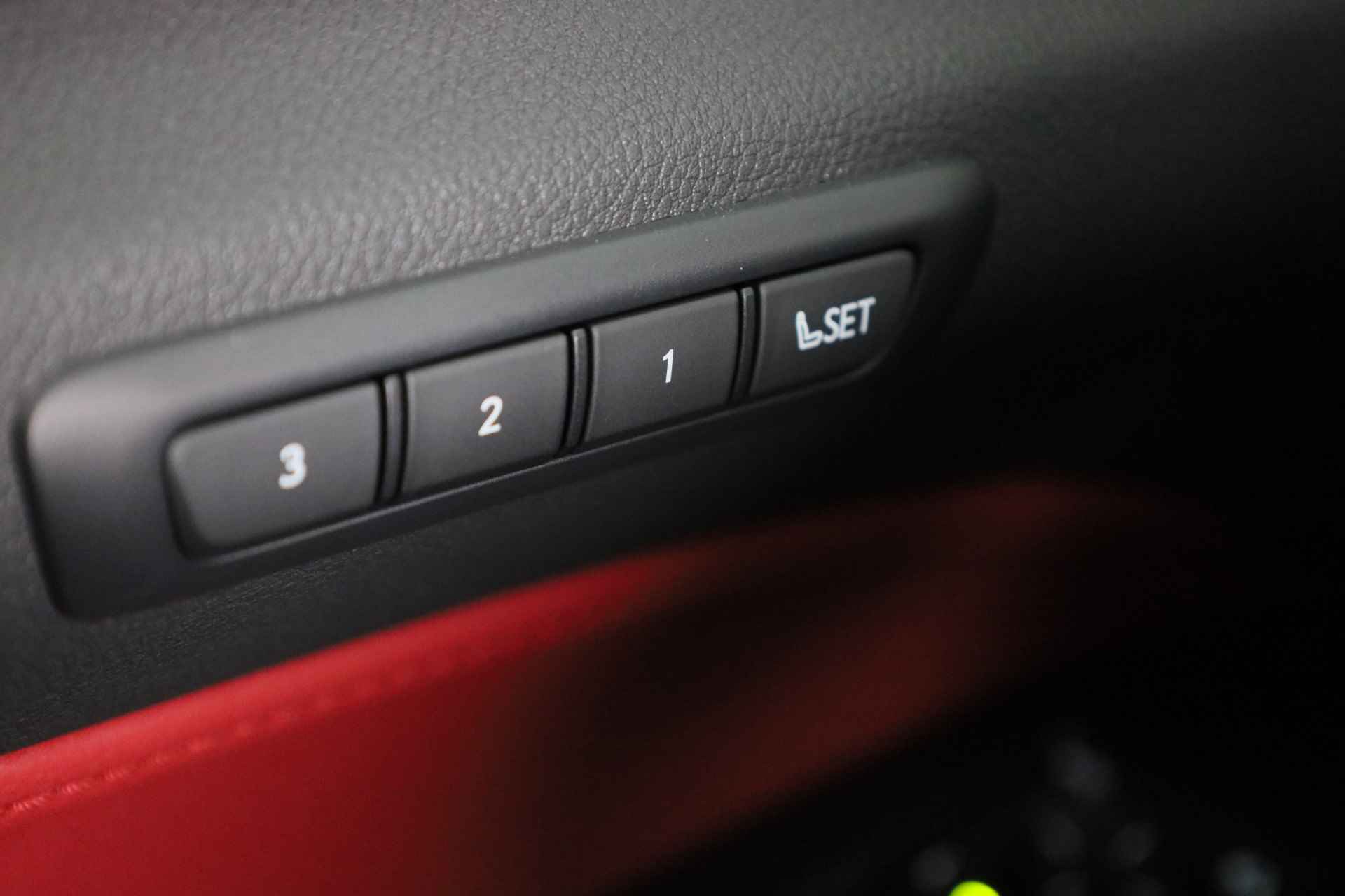 Lexus NX 350h AWD F-Sport President Line *NIEUW* | DIRECT Leverbaar! - 33/44