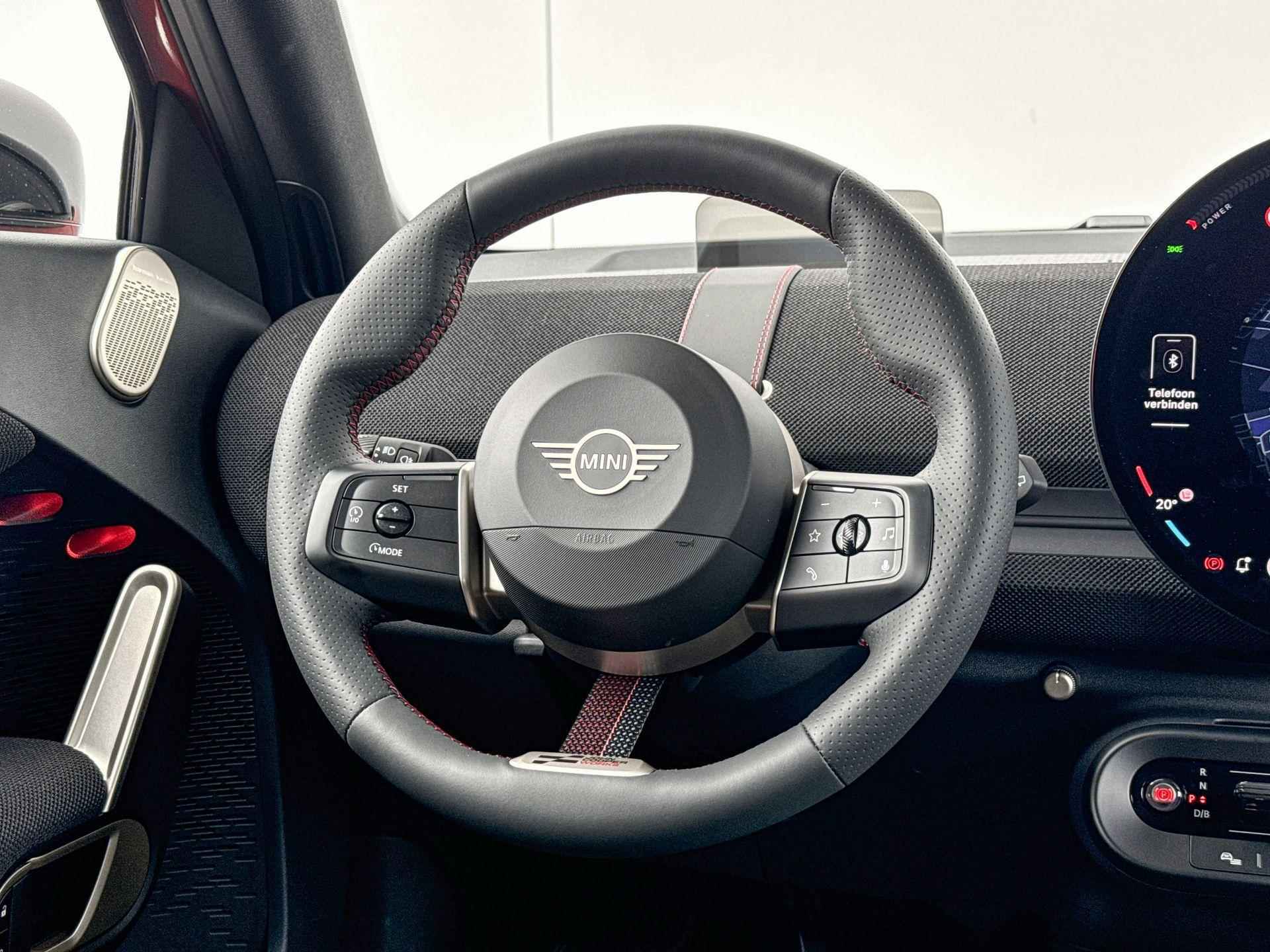 MINI Aceman SE John Cooper Works XL 54.2 kWh | Pakket XL | Dak en spiegelkappen in Jetblack - 9/26