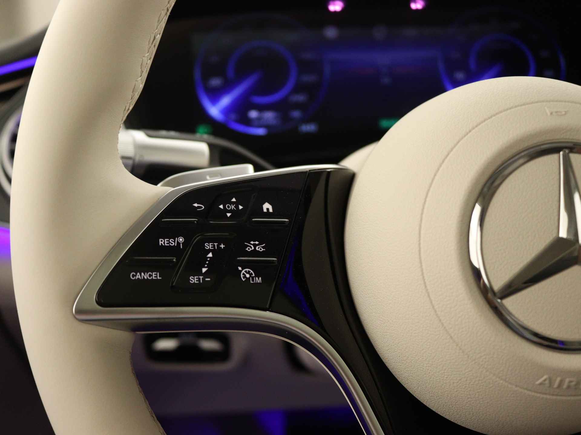 Mercedes-Benz EQS 580 4MATIC AMG Line 108kWh | Premium Plus pakket | Nightpakket | Achterasbesturing tot 10° | 360°-camera | Akoestiekcomfortpakket | Rij-assistentiepakket Plus | Burmester® surround sound system | - 16/36