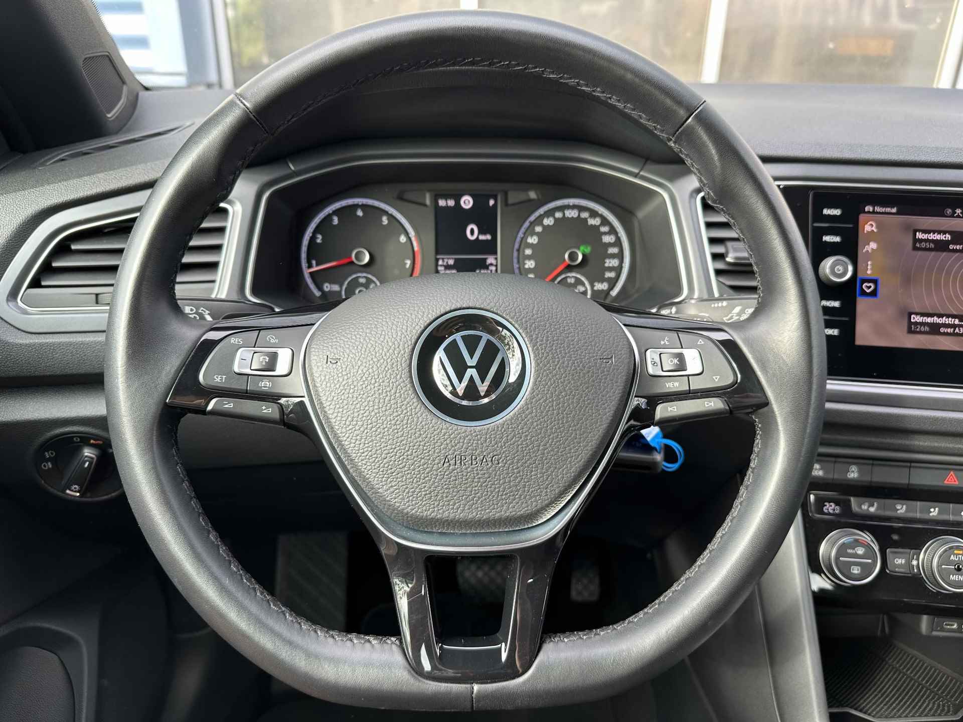 Volkswagen T-Roc Cabrio 1.5 TSI ACC STOELVERW. APPLE DAB TREKH - 20/34