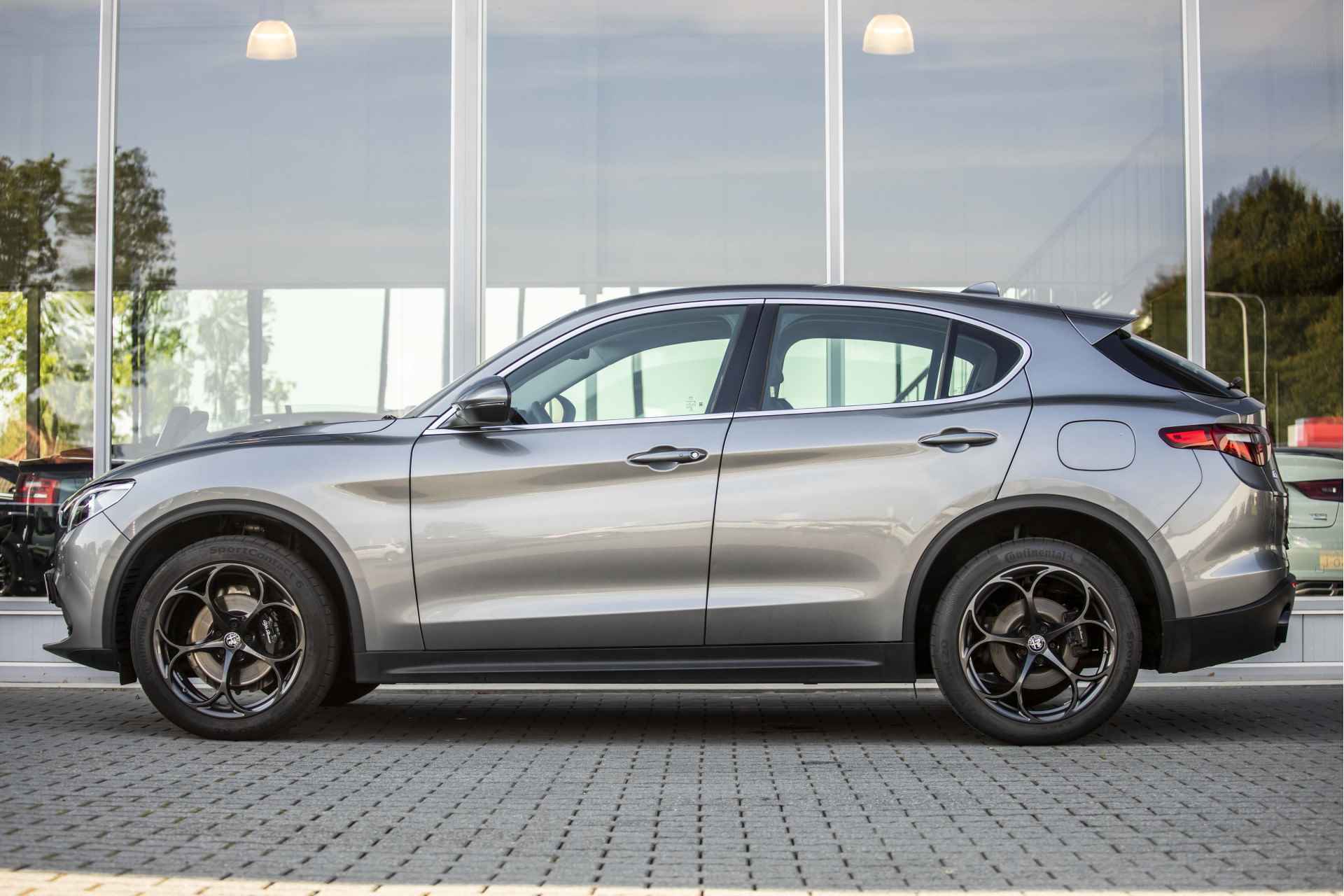 Alfa Romeo Stelvio 2.0 T AWD Super | Bi-Xenon | Camera | 20" | Dodehoek - 5/35