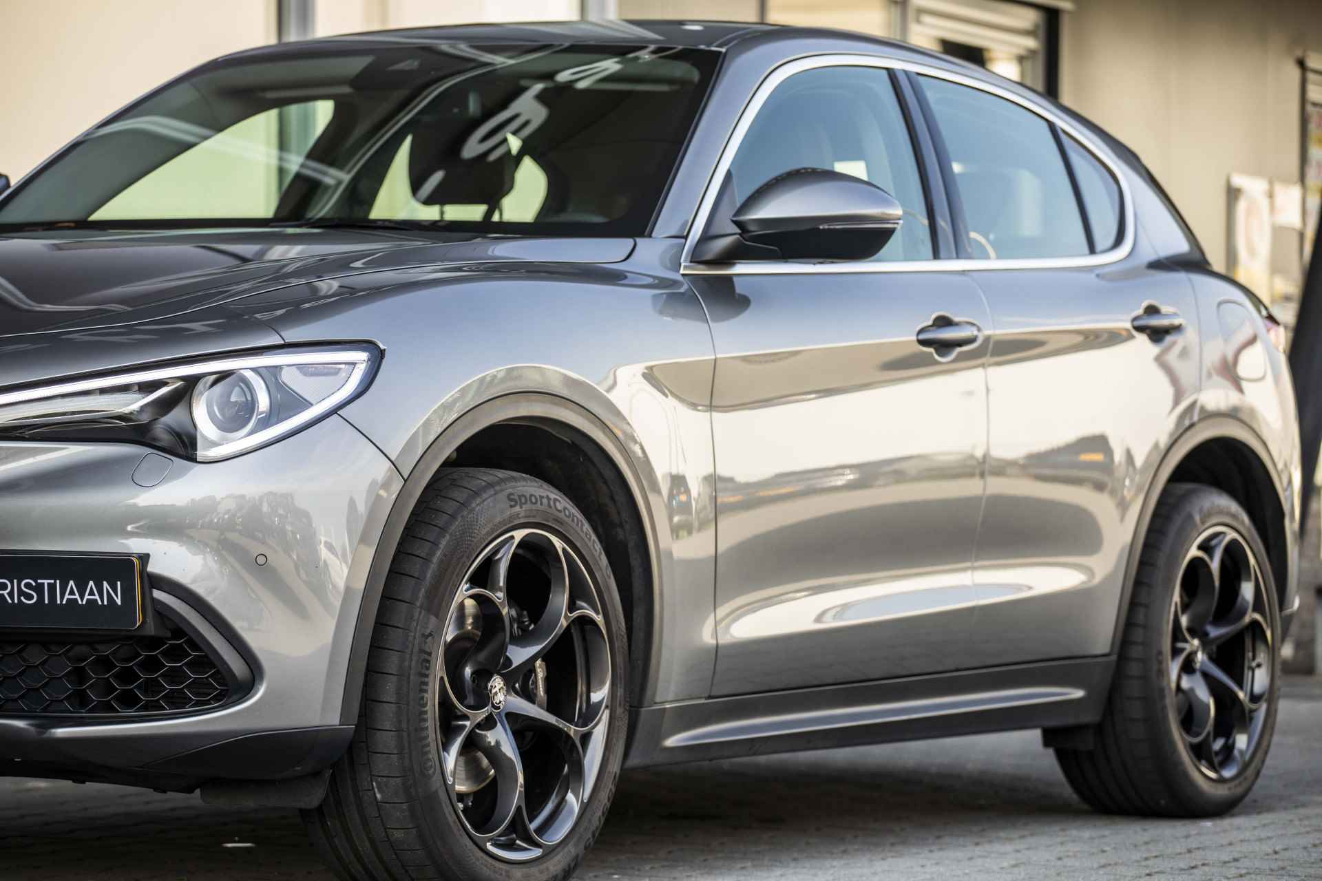 Alfa Romeo Stelvio 2.0 T AWD Super | Bi-Xenon | Camera | 20" | Dodehoek - 15/35