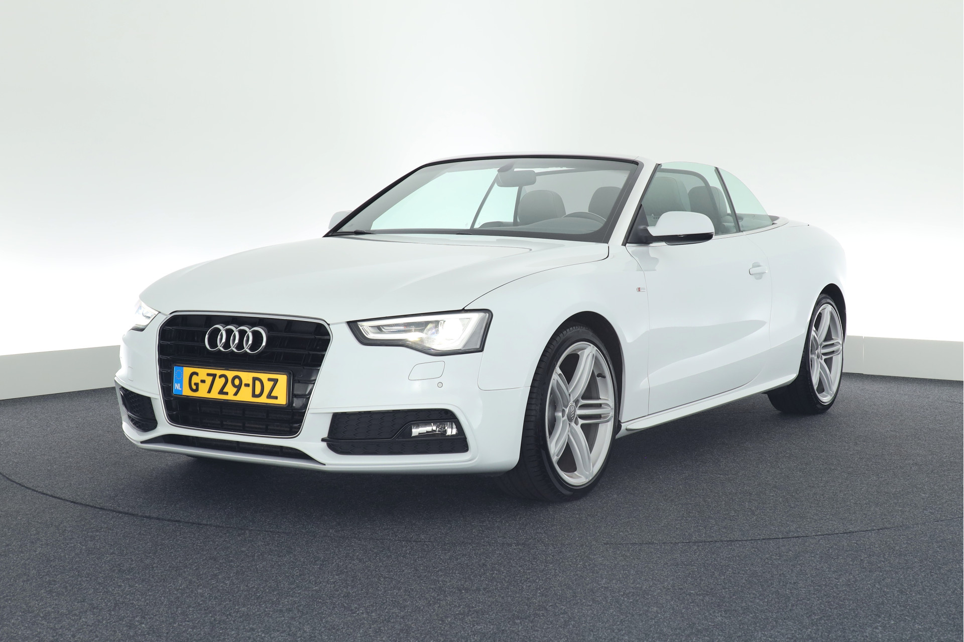 Audi A5 Cabriolet 1.8 TFSI 170pk Aut. S-Line Nekverwarming Keyless Xenon B&O Navigatie Stoelventilatie