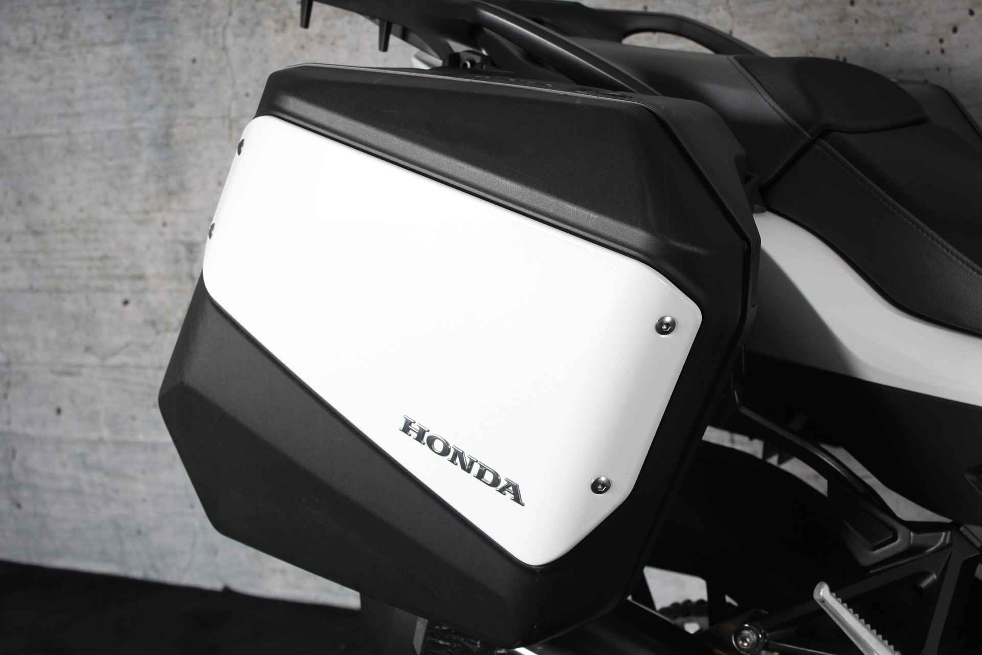 Honda NT 1100 DCT - 10/17