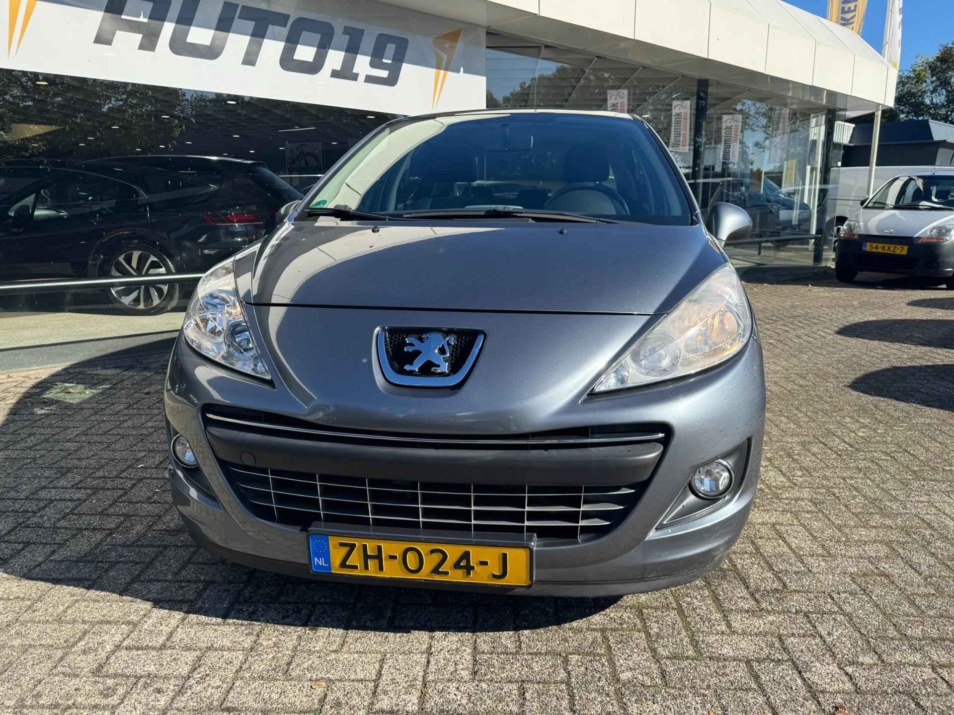 Peugeot 207 1.4 VTi Access - 10/14