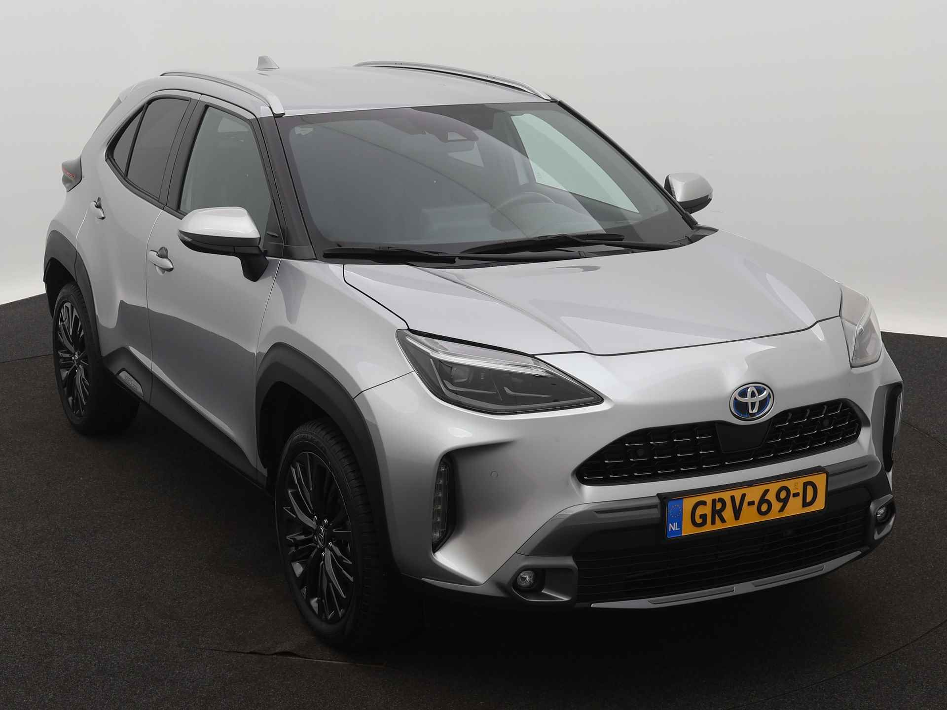 Toyota Yaris Cross 1.5 Hybrid Adventure AWD Limited | Trekhaak | Head-up Display | Navigatie | Camera | Cruise Control | Stoelverwarming | Parkeersensoren | Berend Hellevoetsluis - 29/44