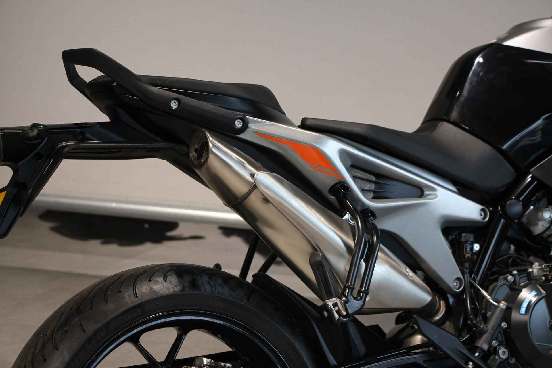 KTM 790 DUKE - 9/12