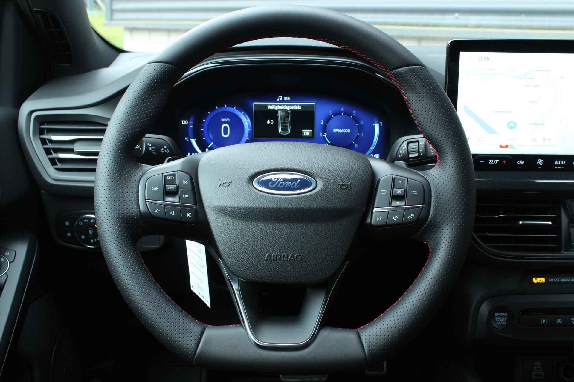 Ford Focus 155pk Mild Hybrid Automaat ST-Line X | DIRECT BESCHIKBAAR! | AUTOMAAT | Navigatie | Parkeersensoren Voor&Achter | Camera Achter | - 12/30