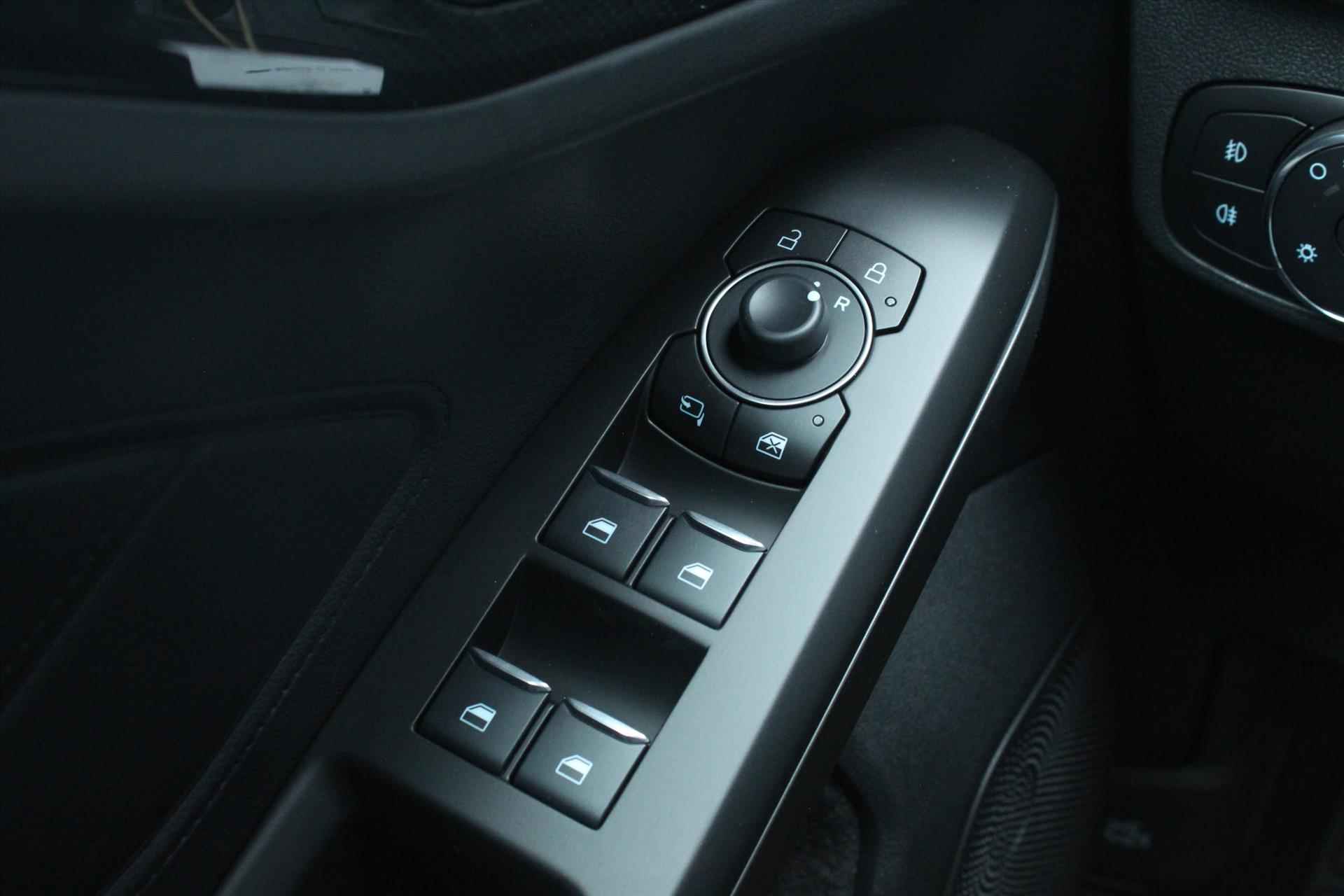 Ford Focus 155pk Mild Hybrid Automaat ST-Line X | DIRECT BESCHIKBAAR! | AUTOMAAT | Navigatie | Parkeersensoren Voor&Achter | Camera Achter | - 21/30