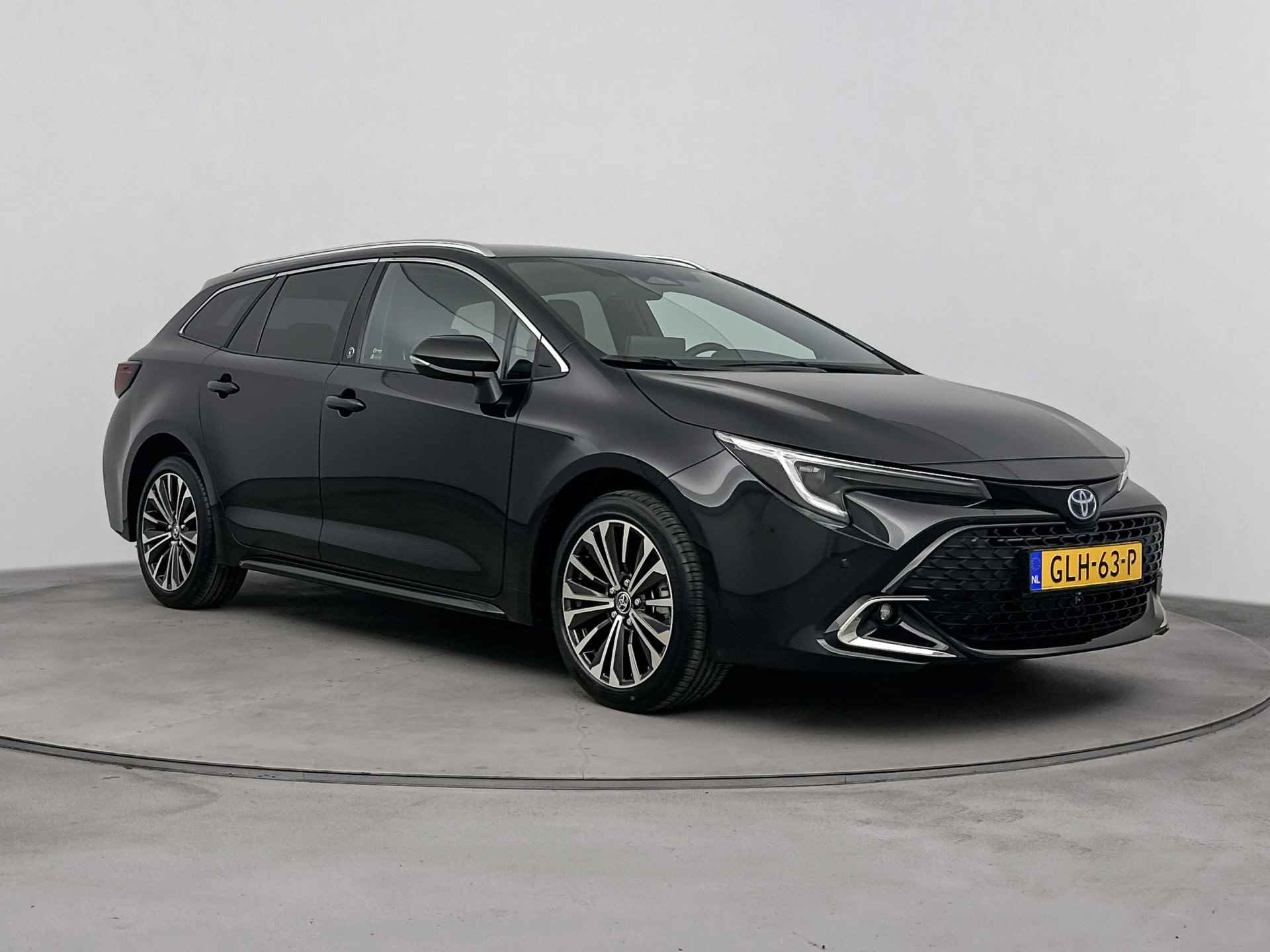 Toyota Corolla Touring Sports Hybrid 140 Dynamic Limited | Stoel en stuurwiel verwarmd | Climate Control | LM velgen | Cruise Control Adaptief | - 17/44