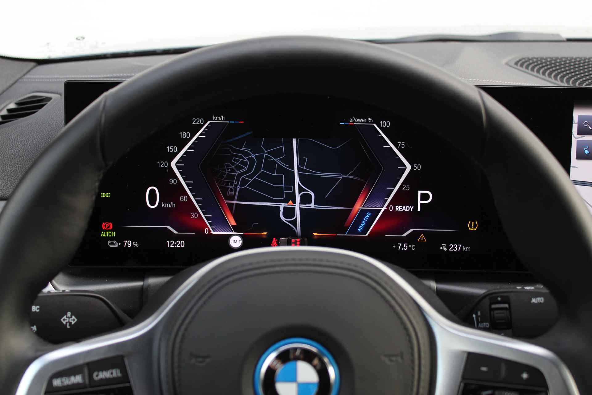 BMW i4 eDrive40 High Executive M Sport / Schuif-kanteldak / Comfort Access / Parking Assistant / Stoelverwarming - 14/34