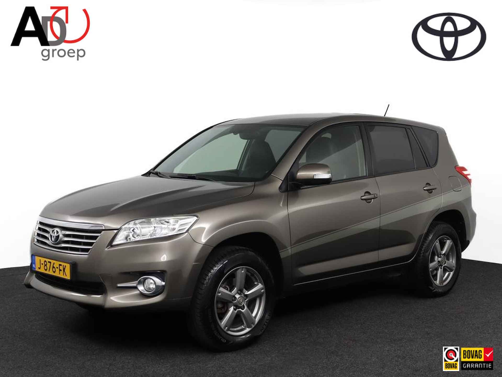 Toyota RAV4 2.0 VVTi X-Style 2WD | Navigatie | Stoelverwarming | Trekhaak 2.000 kg.! | - 1/52