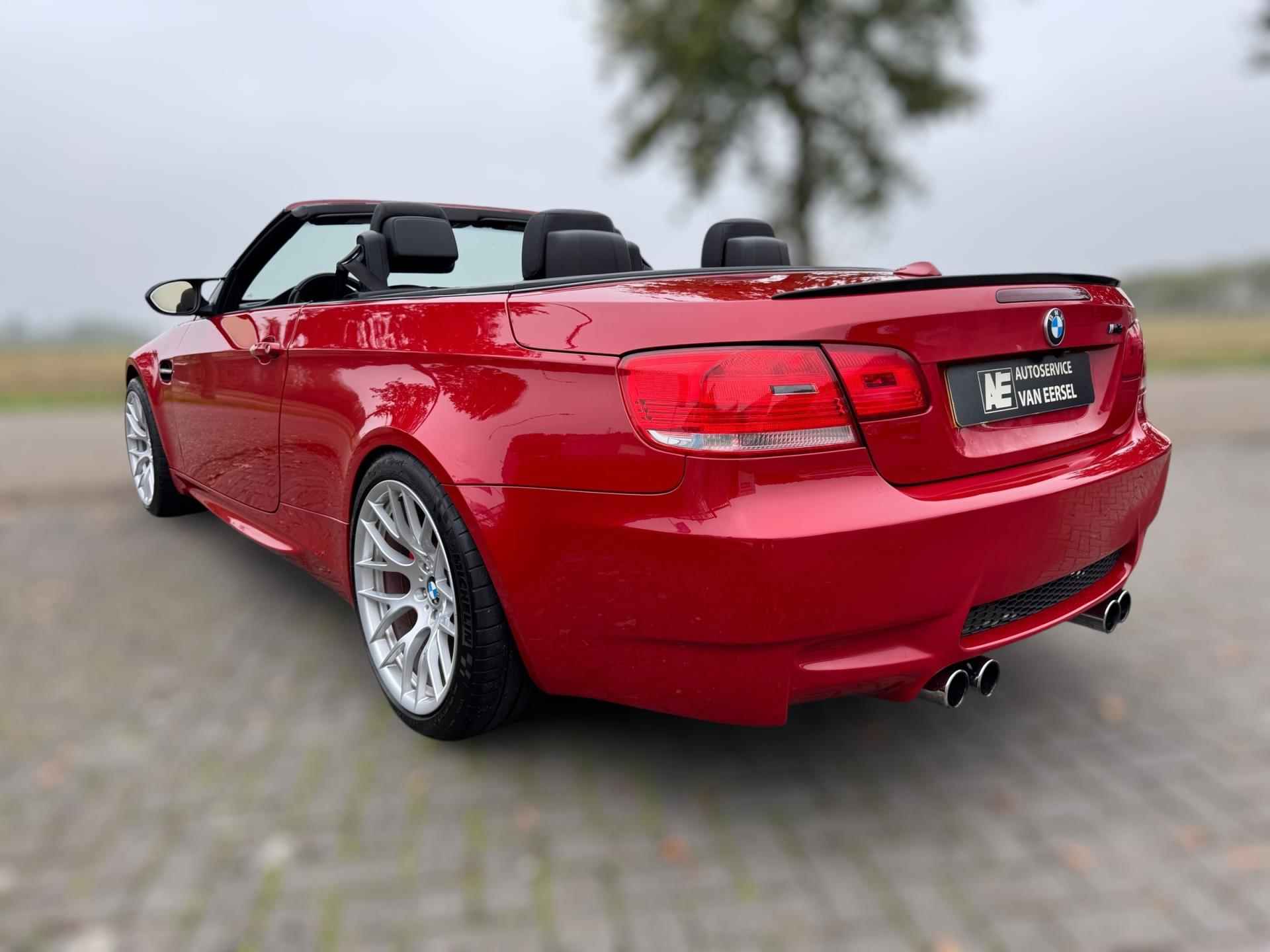 BMW 3-serie Cabrio M3 V8 420PK / LEDER / CAMERA / CABRIO / VOL OPTIES - 33/35