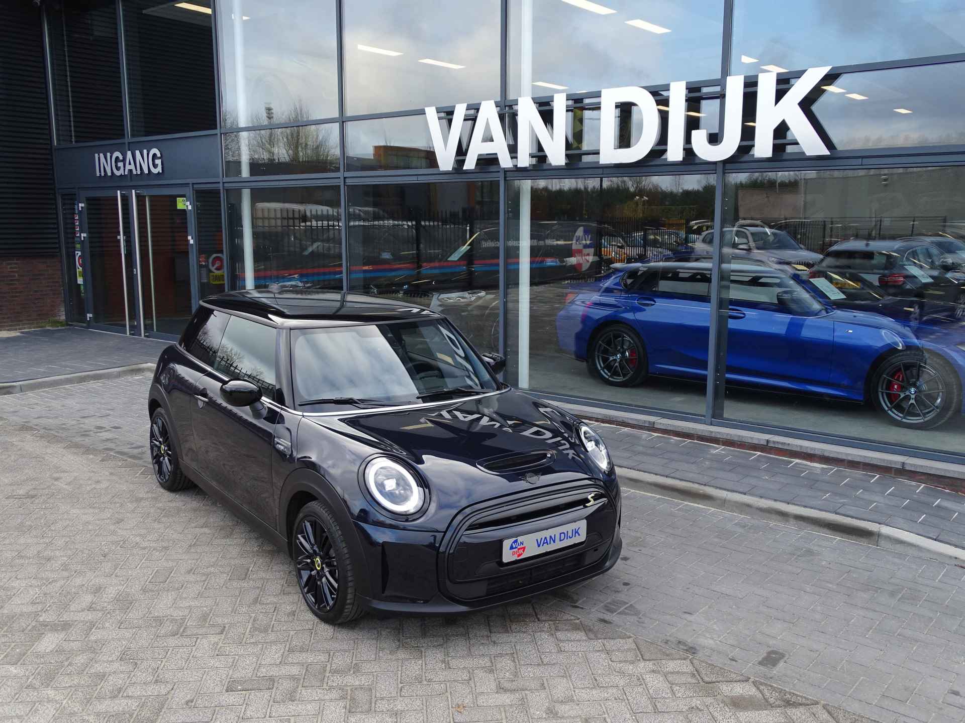 MINI Mini Electric Camden Edition Driv.Ass. kunst-leder Apple-Carplay Led Live Cockpit Plus 17" LM Velgen spoke jet black - 32/38