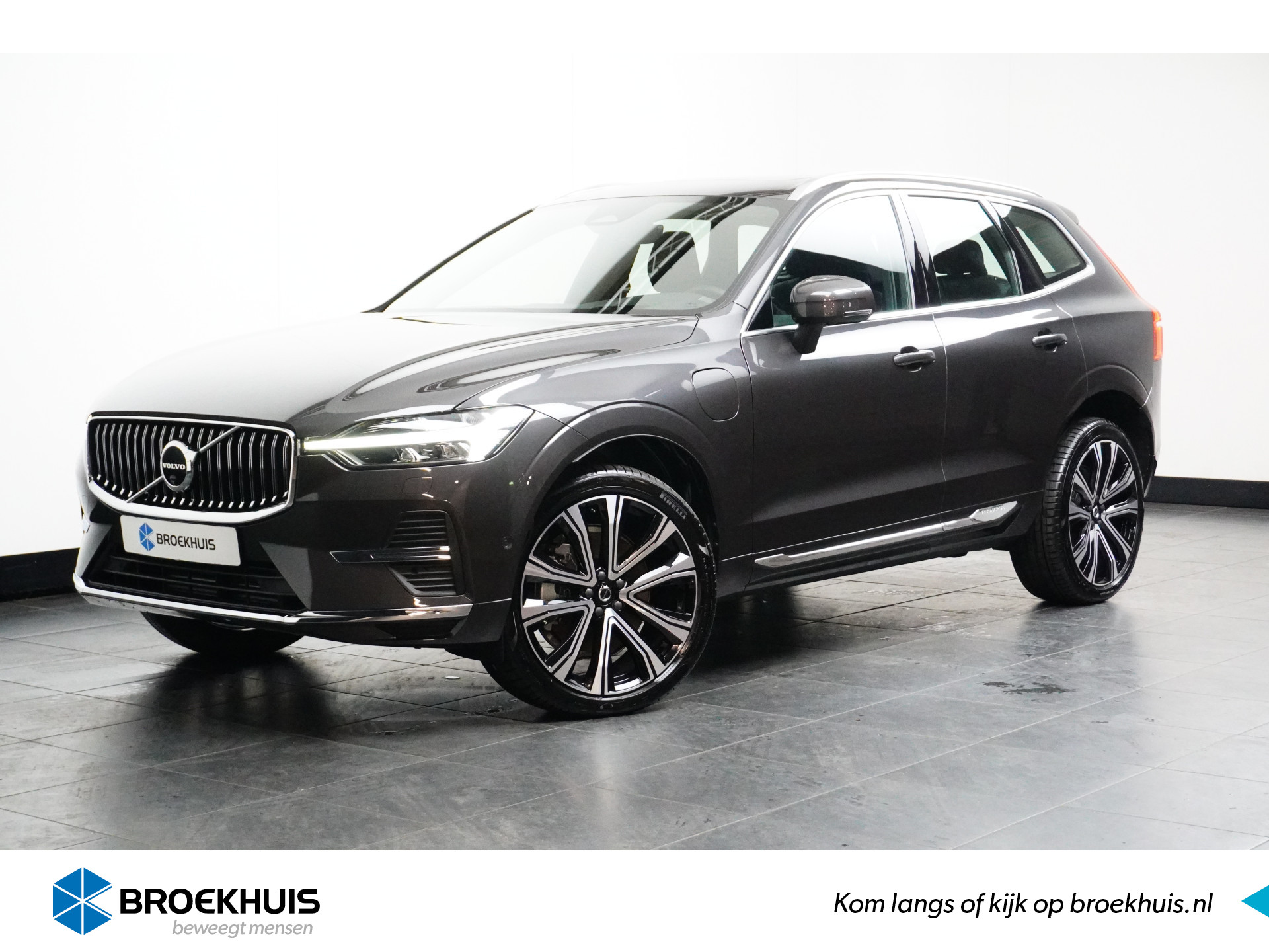 Volvo XC60 Recharge T6 AWD Ultimate Bright | 21'' | Luchtvering | 360 camera | Head-up | Panoramadak | Pilot assist | Harman Kardon | Full