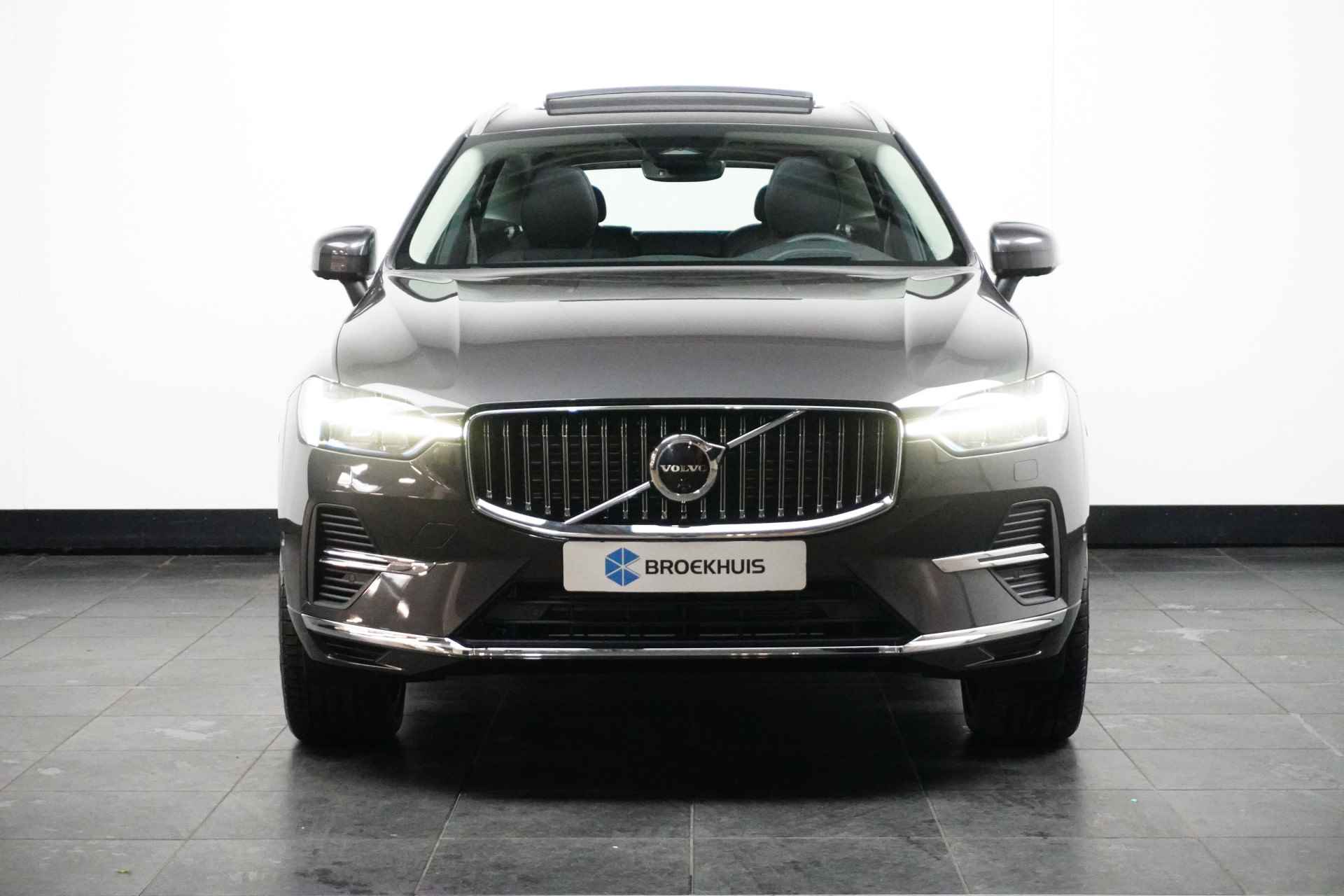 Volvo XC60 Recharge T6 AWD Ultimate Bright | 21'' | Luchtvering | 360 camera | Head-up | Panoramadak | Pilot assist | Harman Kardon | Full - 3/35