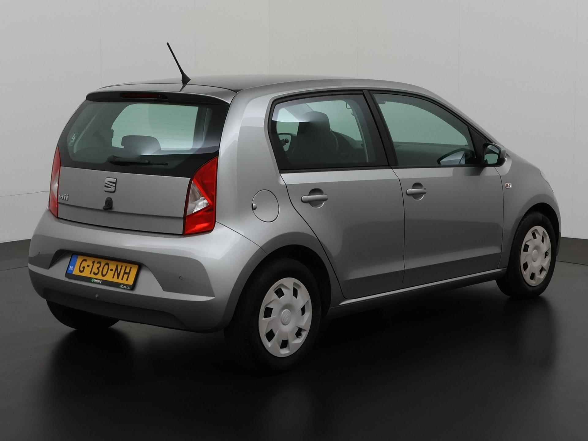 SEAT Mii 1.0 Style Intense | Airco | Parkeersensor | Bluetooth | Zondag Open! - 4/30