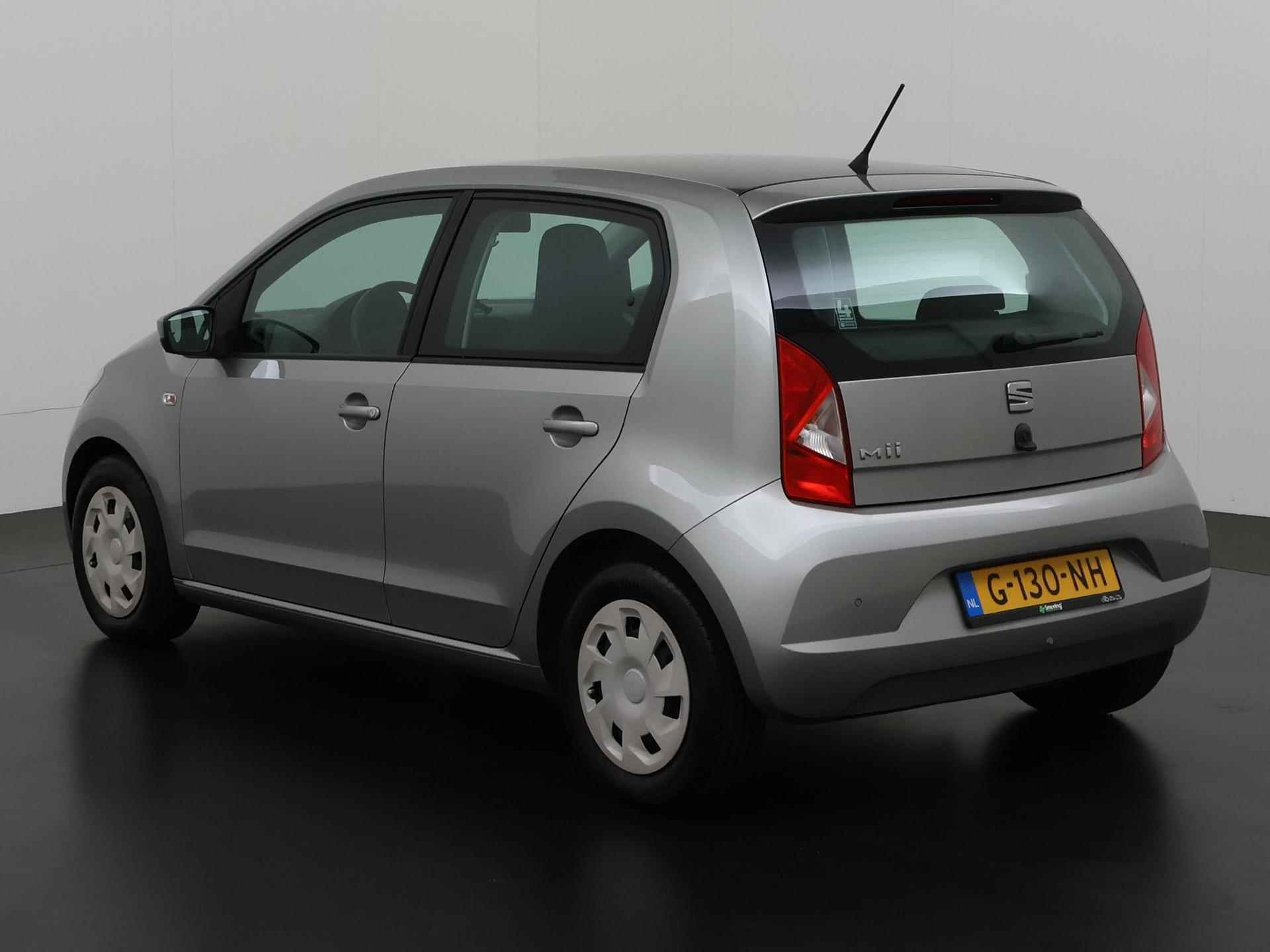 SEAT Mii 1.0 Style Intense | Airco | Parkeersensor | Bluetooth | Zondag Open! - 6/30