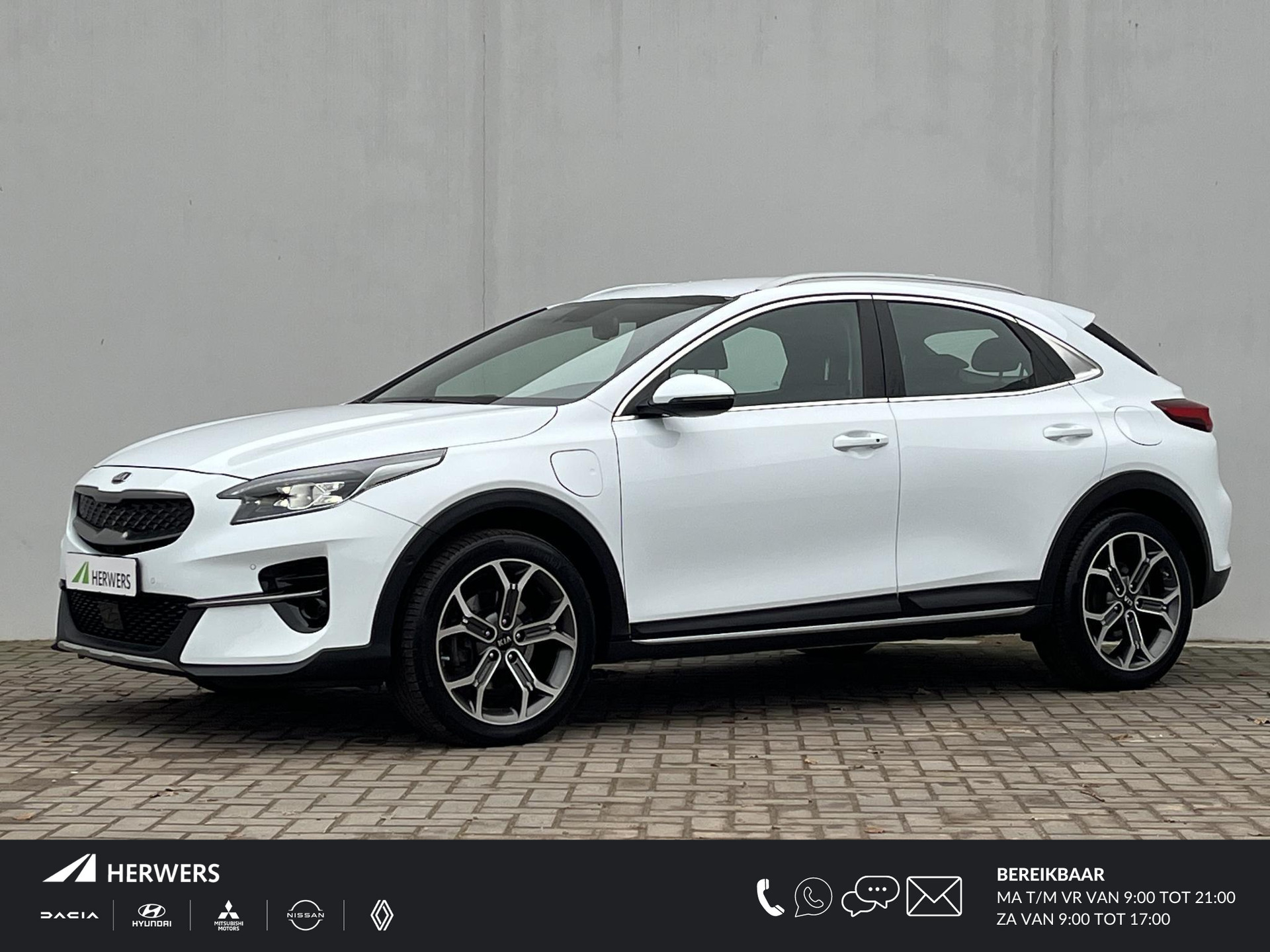 Kia XCeed 1.6 GDi PHEV DynamicPlusLine Automaat / 18" Lichtmetalen velgen / Adaptieve cruise control / Dodehoekdetectie / Winterset beschikbaar tegen meerprijs