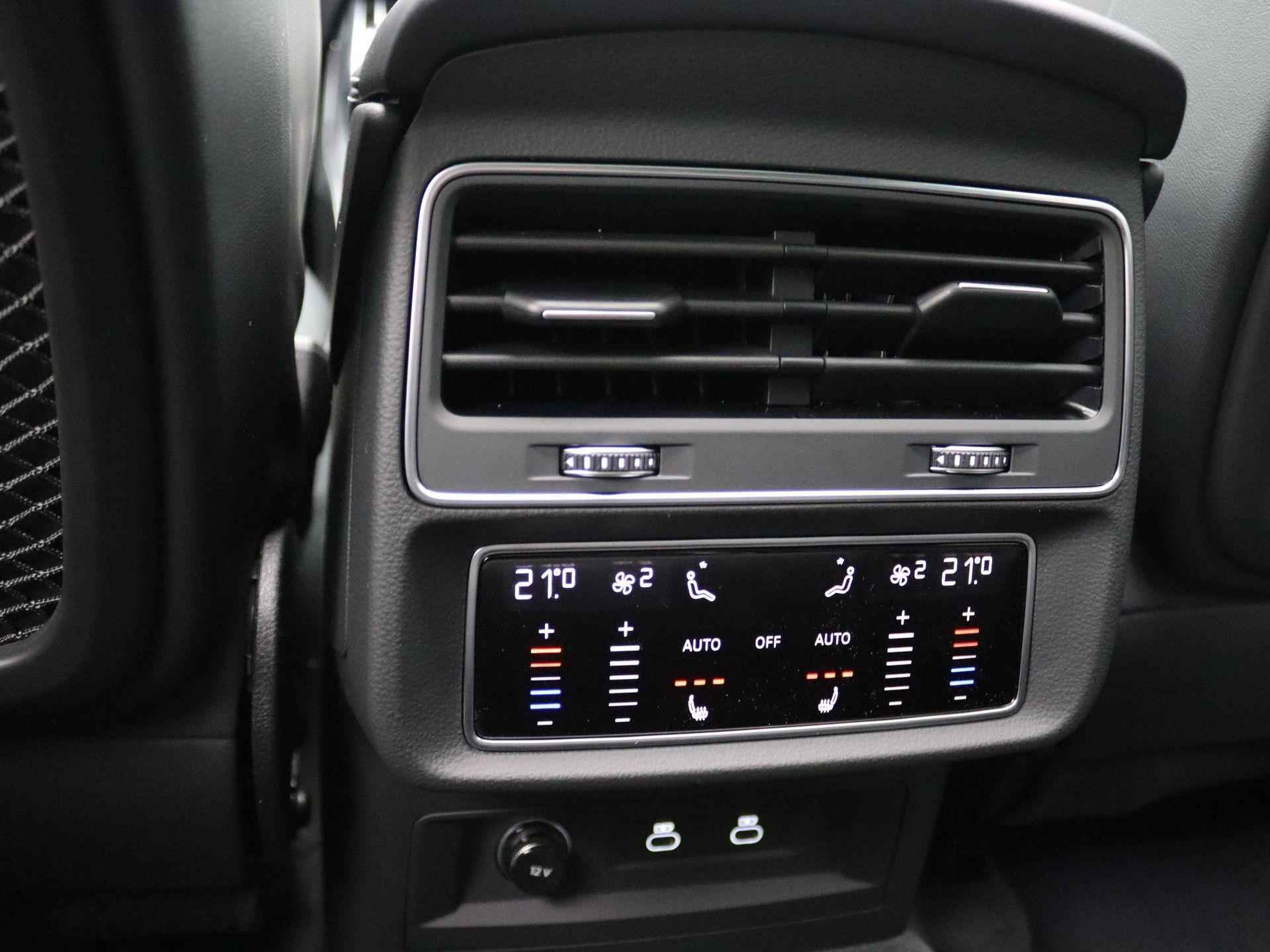 Audi Q7 4.0 TFSI SQ7 quattro 507PK S-Tronic 7-persoons advanced onderstel, panoramadak, trekhaak, standkachel, 360 gr. camera, leder, Bang&Olufsen, Laser LED,winterpakket Plus, stoelventilatie, alarm, 22'' lichtmetaal - 59/70