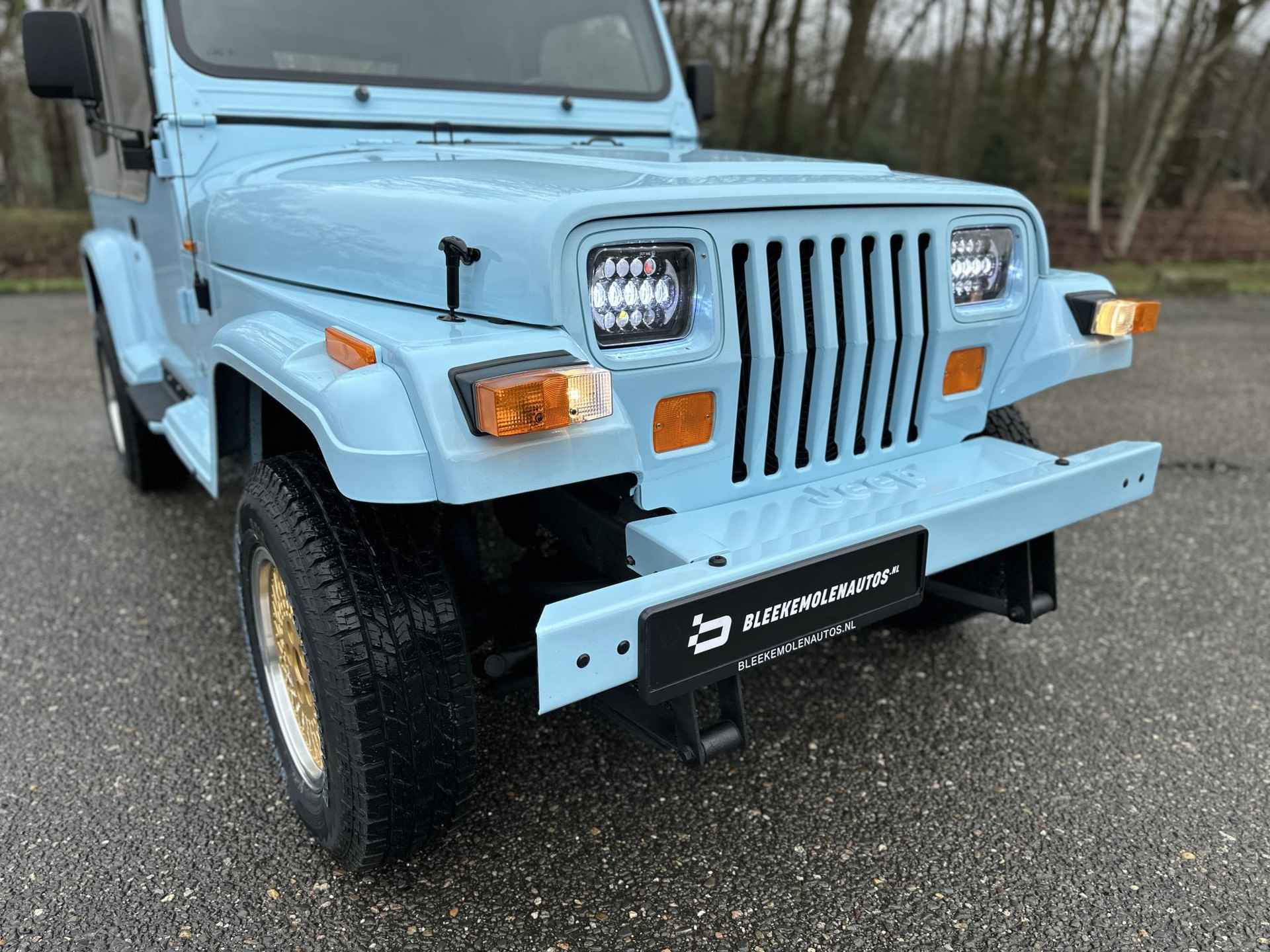 Jeep Wrangler 4.0i Wagon - 9/21