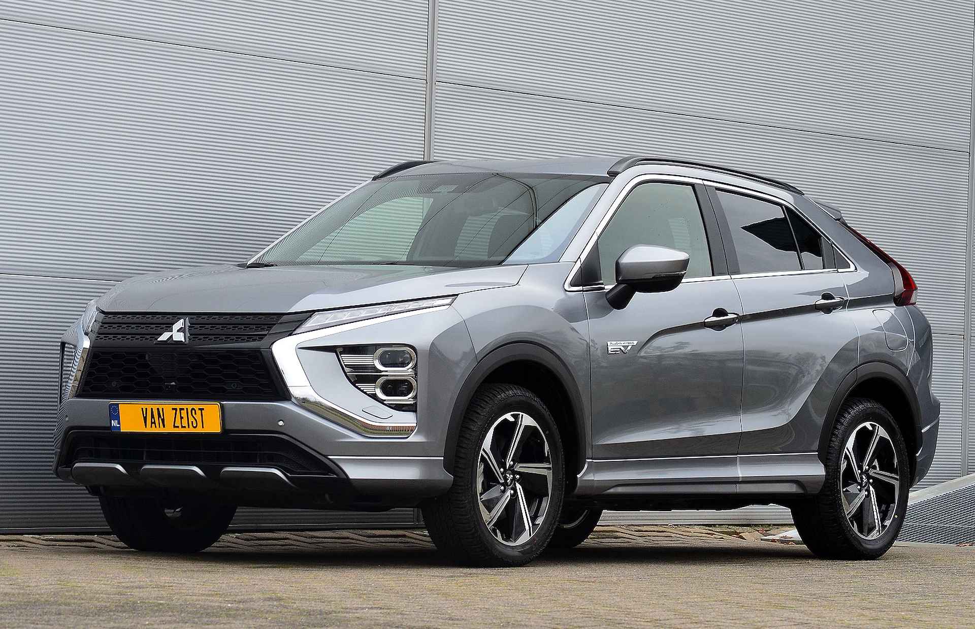 Mitsubishi Eclipse Cross PHEV 2.4 EXECUTIVE 4WD | PLUG IN HYBRID | ALL SEASON BANDEN | ADAPTIEF CRUISE | FABRIEKGARANTIE TOT 21-12-2031* | ALL-IN RIJKLAARPRIJS - 6/50