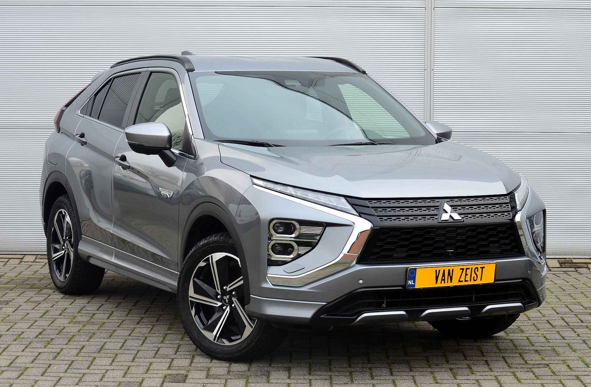 Mitsubishi Eclipse Cross PHEV 2.4 EXECUTIVE 4WD | PLUG IN HYBRID | ALL SEASON BANDEN | ADAPTIEF CRUISE | FABRIEKGARANTIE TOT 21-12-2031* | ALL-IN RIJKLAARPRIJS - 14/50