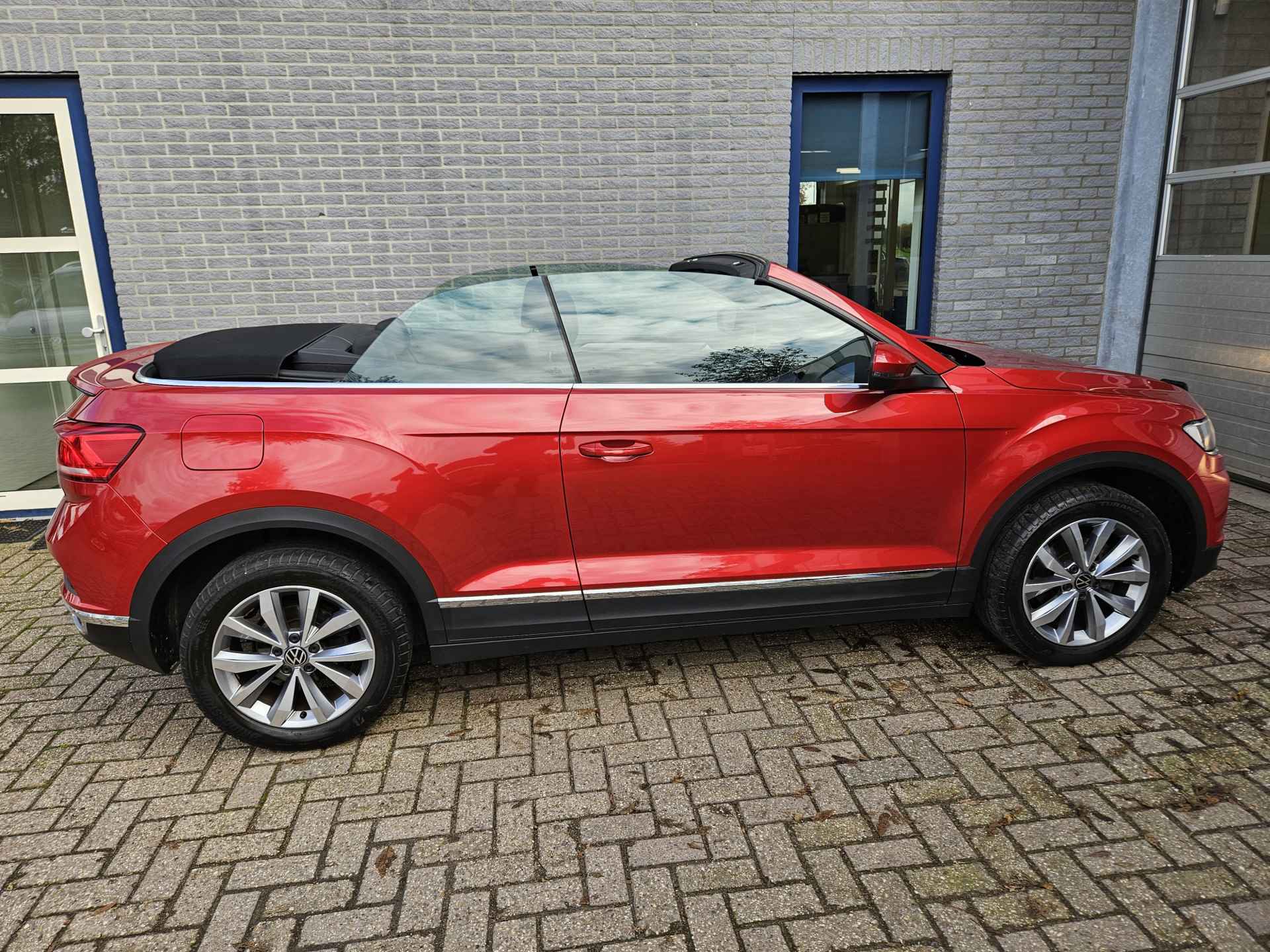 Volkswagen T-Roc Cabrio 1.5 TSI Style Inclusief Afleveringskosten - 9/31