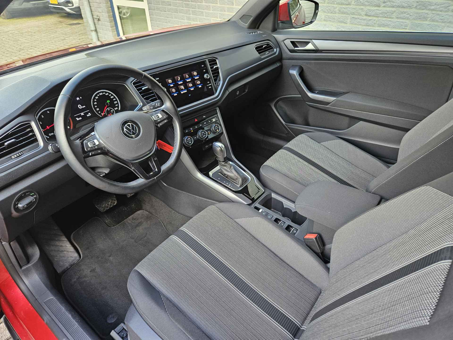 Volkswagen T-Roc Cabrio 1.5 TSI Style Inclusief Afleveringskosten - 22/31