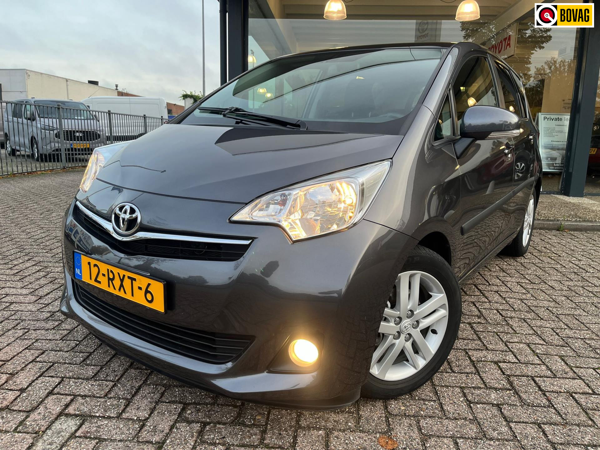 Toyota Verso-S 1.3 VVT-i Dynamic|Automaat|Trekhaak|Panoramadak