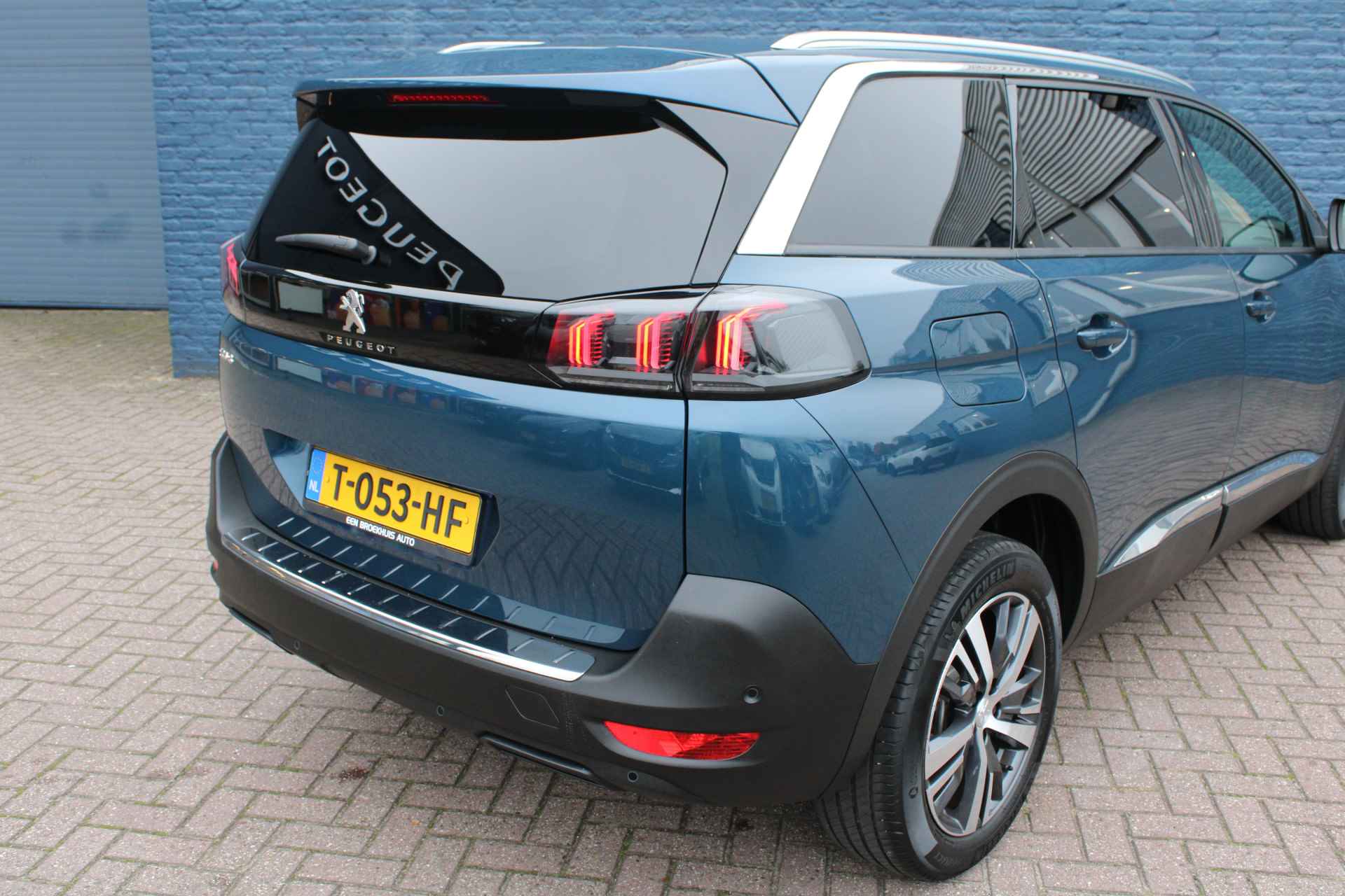 Peugeot 5008 SUV 1.2 PureTech 130pk EAT8 Allure Pack Business 7p | Automaat | Navigatie | Stoelverwarming | Apple Carplay | Bluetooth | Lichtmetaal | - 11/35