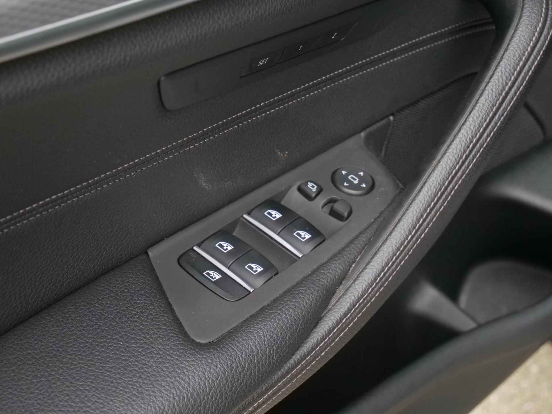 BMW 5 Serie 520i 184pk High Executive Automaat M-Pakket LED / Leder / Navigatie / Comfortstoelen - 21/52