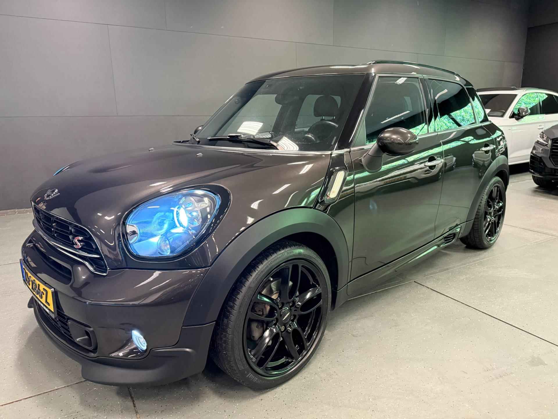 Mini Countryman 1.6 Cooper S Chili JCW 19'' PANO/XENON/NAVI/LEDER/ECC/PDC/CRUISE/// - 7/35