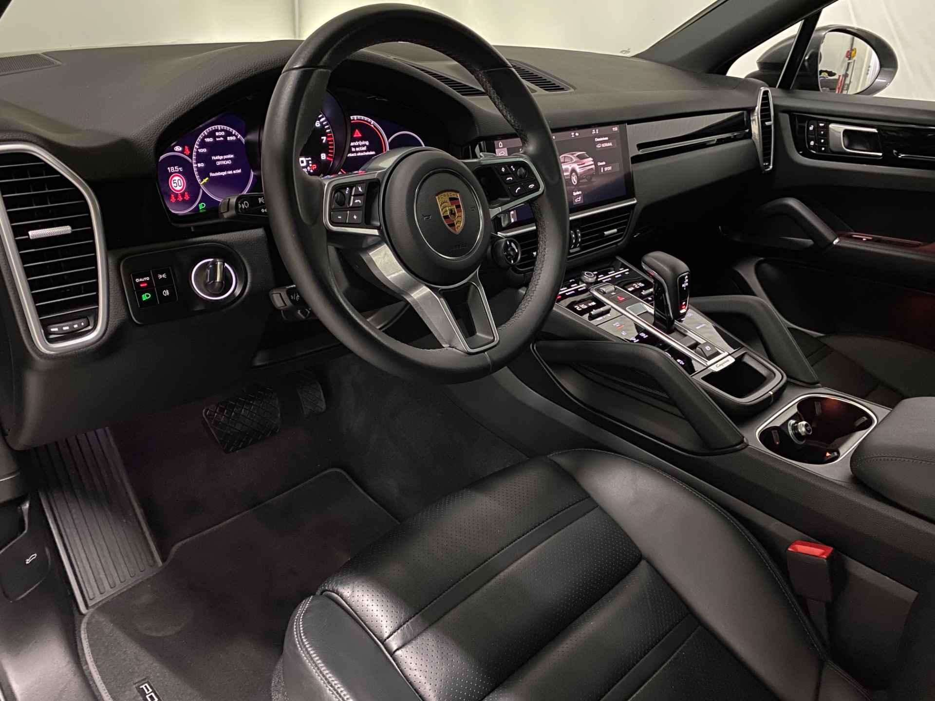 Porsche Cayenne Coupé 3.0 E-Hybrid Platinum Edition 21inc 360°cam ACC Bose Luchtvering LED Sportchrono Panodak Leer+Memo - 22/48